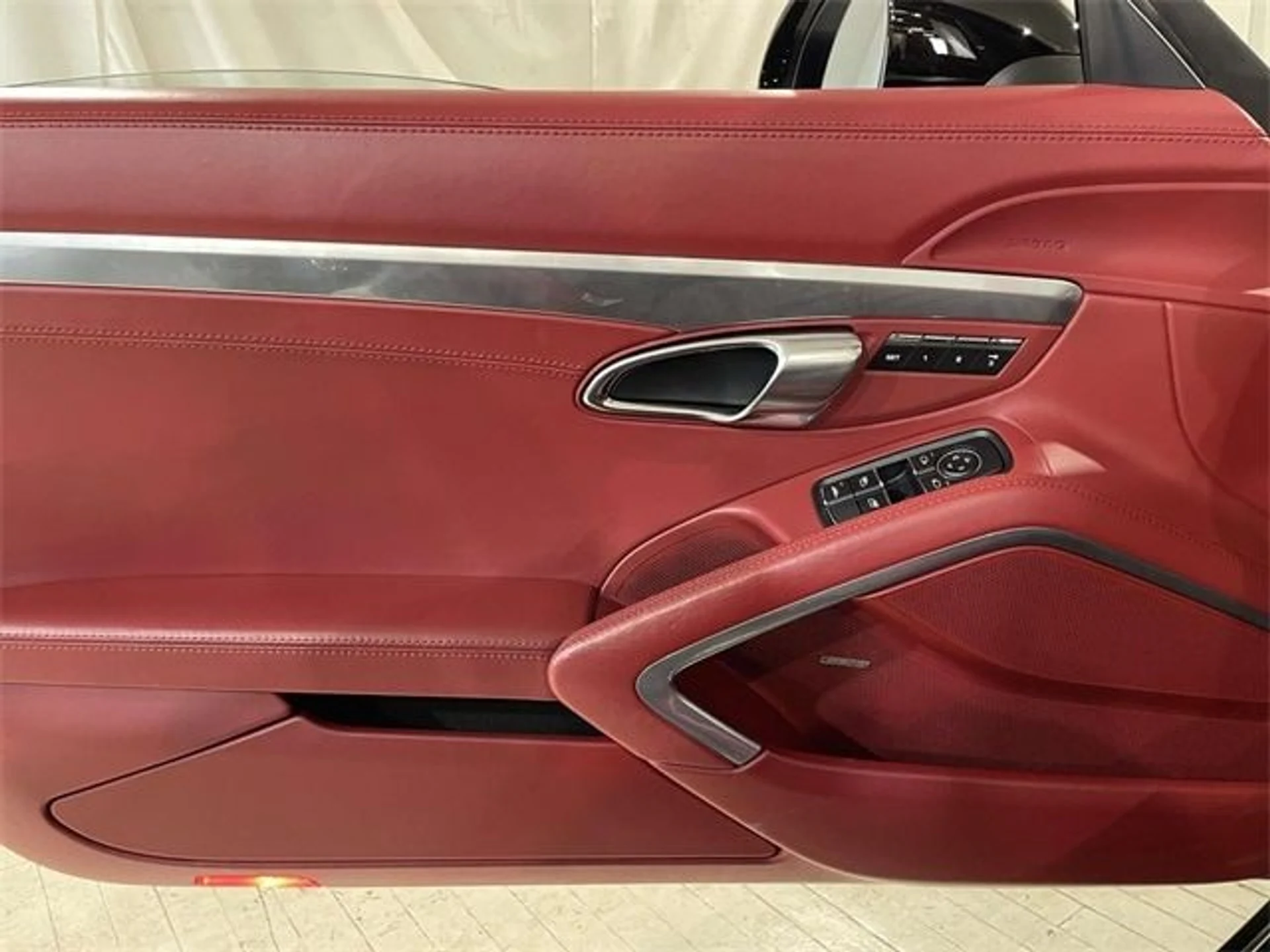 mph028_590550624_0af22f22f713aaef8b6d1822731aa991x_0eaf036525