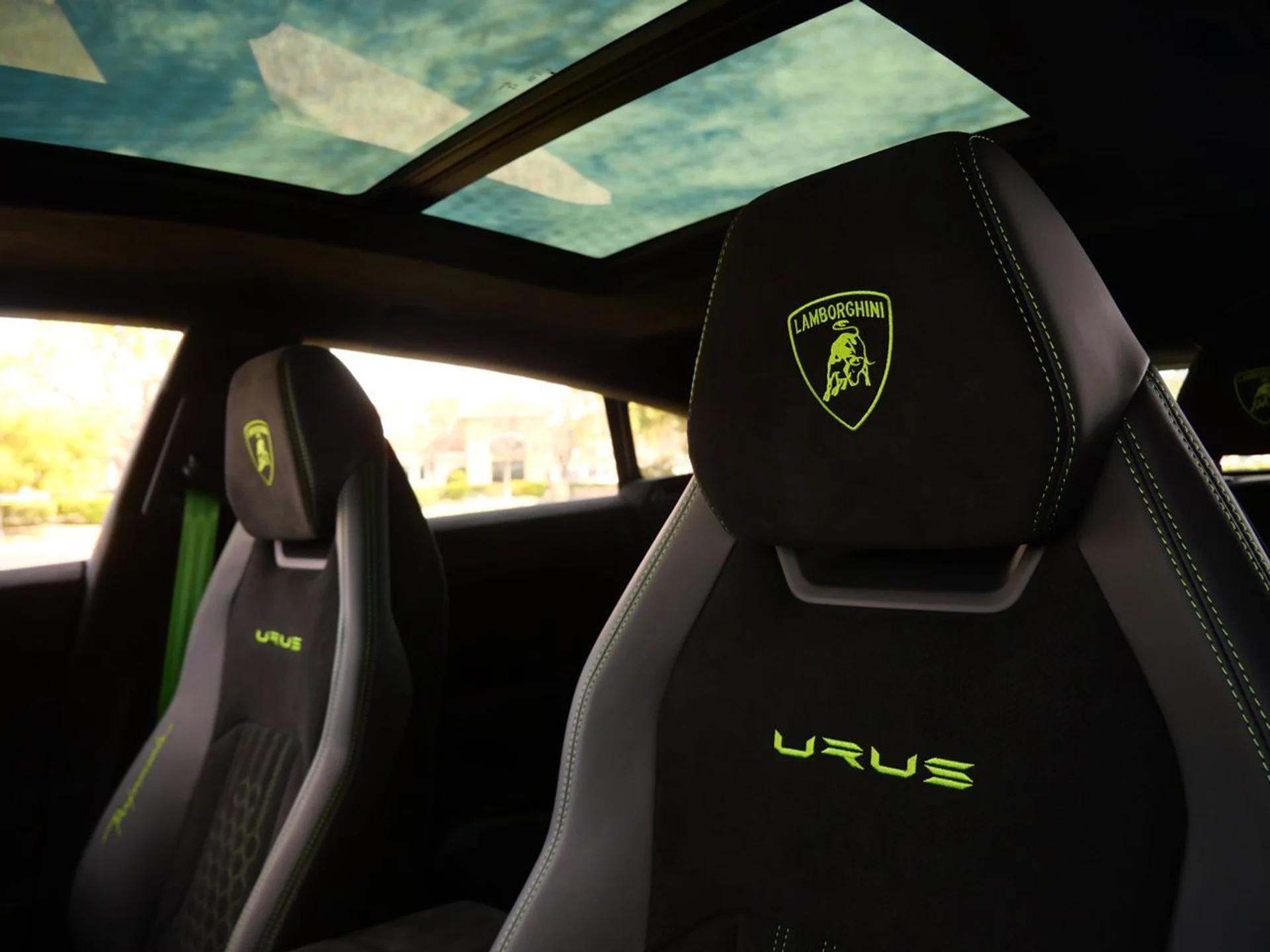 mph028_590910184_d86ff2209f931047e94cd1e0de527f37x_0ca37a5405