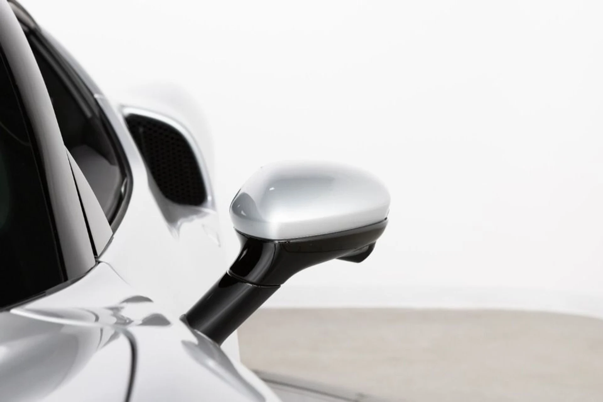 mph028_591413022_Used_2024_Ferrari_296_GTB_1a4e668b0d