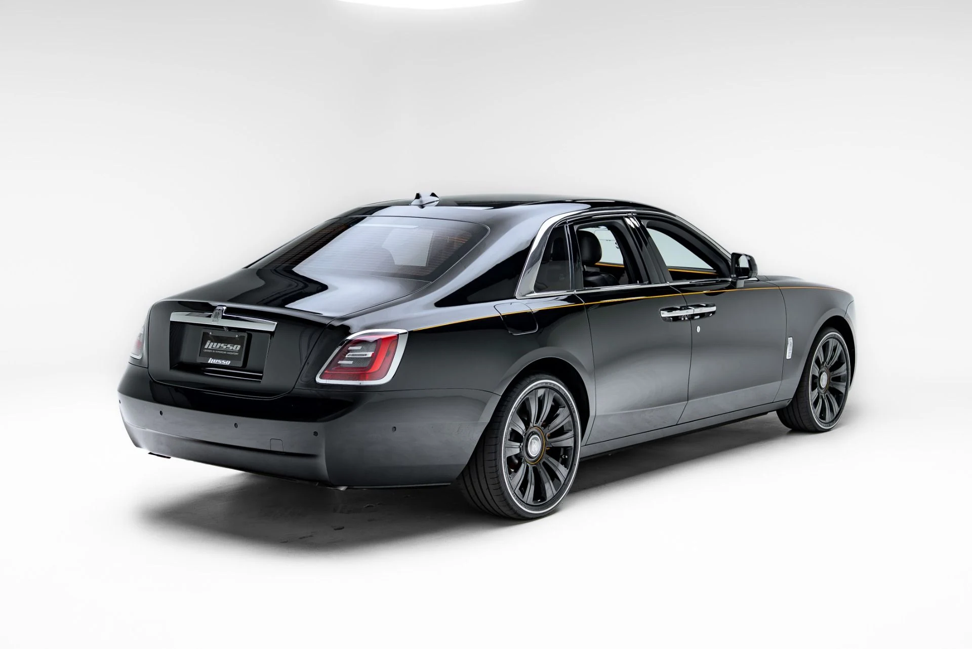 mph028_59835605_Used_2022_Rolls_Royce_Ghost_1776983451_eec7e418aa