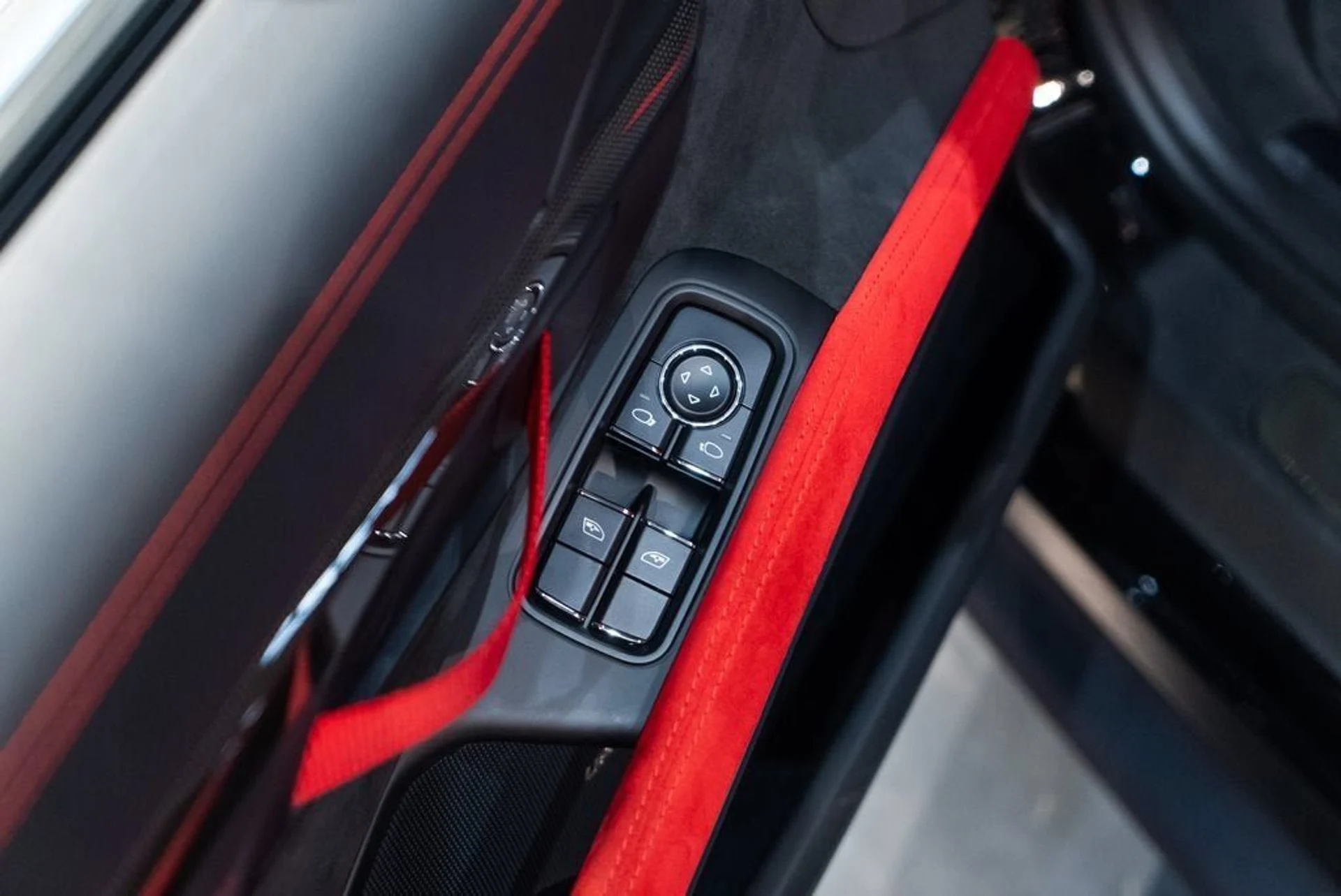 mph028_602609056_a51b369ad4b0b73110d3ea311fe9c264_7a6f288346
