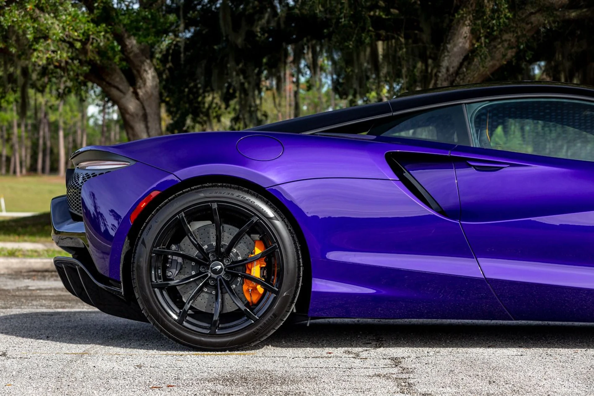 mph028_607206341_362_p29_l_07c3563987