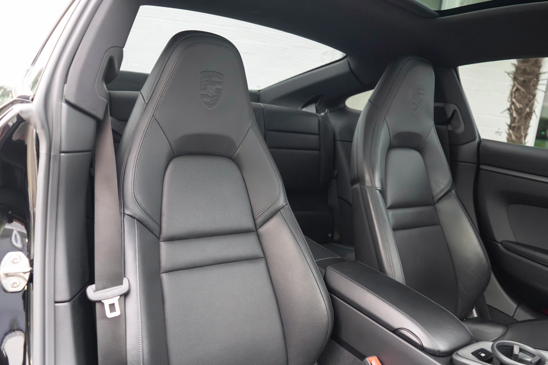 mph028_607545690_29_3e59f9bda2