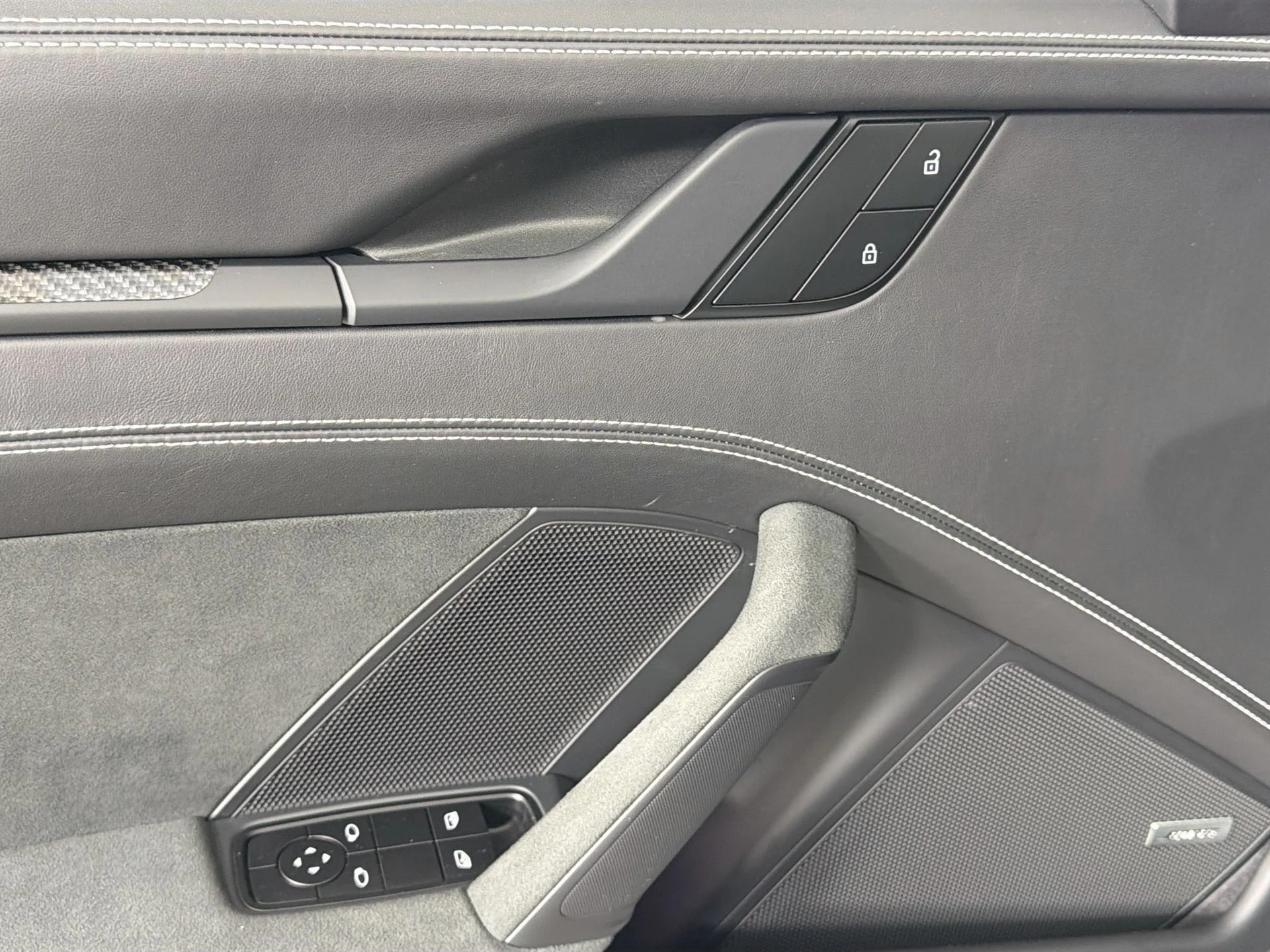 mph028_609991064_2efdb89d264017f5198129524ae0517b_f9520b3615