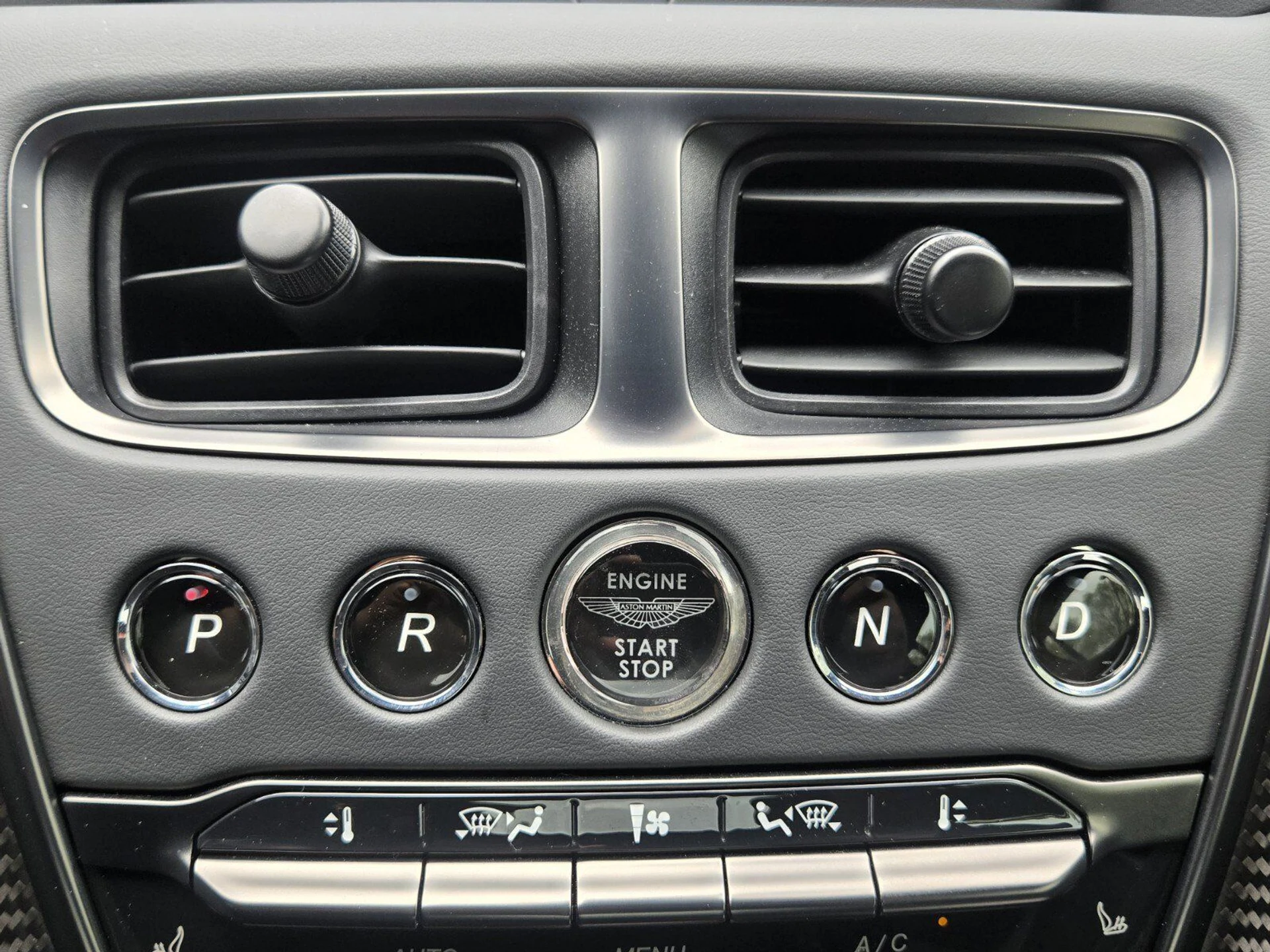 mph028_611824443_a4e6d79e348b5ed795f386934b5e620dx_b398ca651f