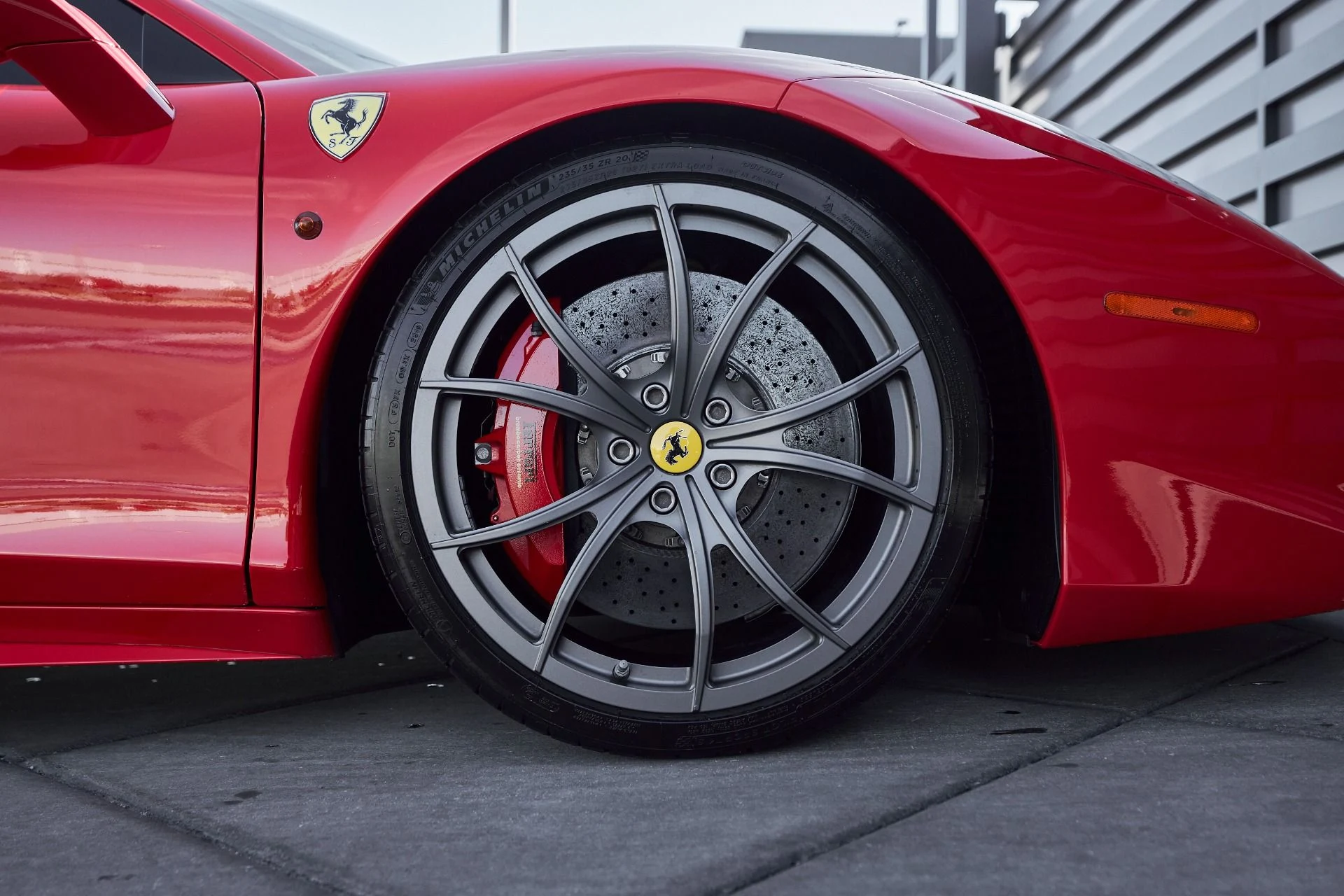 mph028_613962403_Used_2013_Ferrari_458_Italia_Base_1764783134_1fa53e24f4