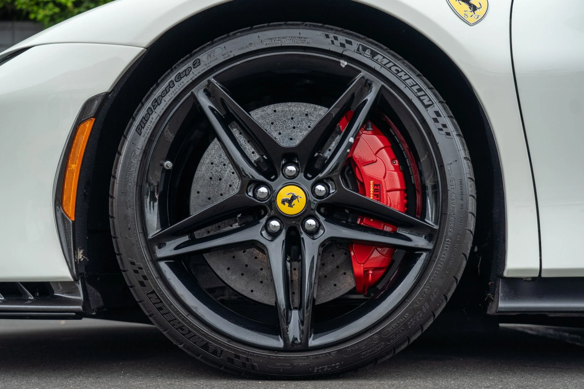 mph028_614841628_Used_2022_Ferrari_SF_90_Stradale_1759959482_3a5ca0a96f