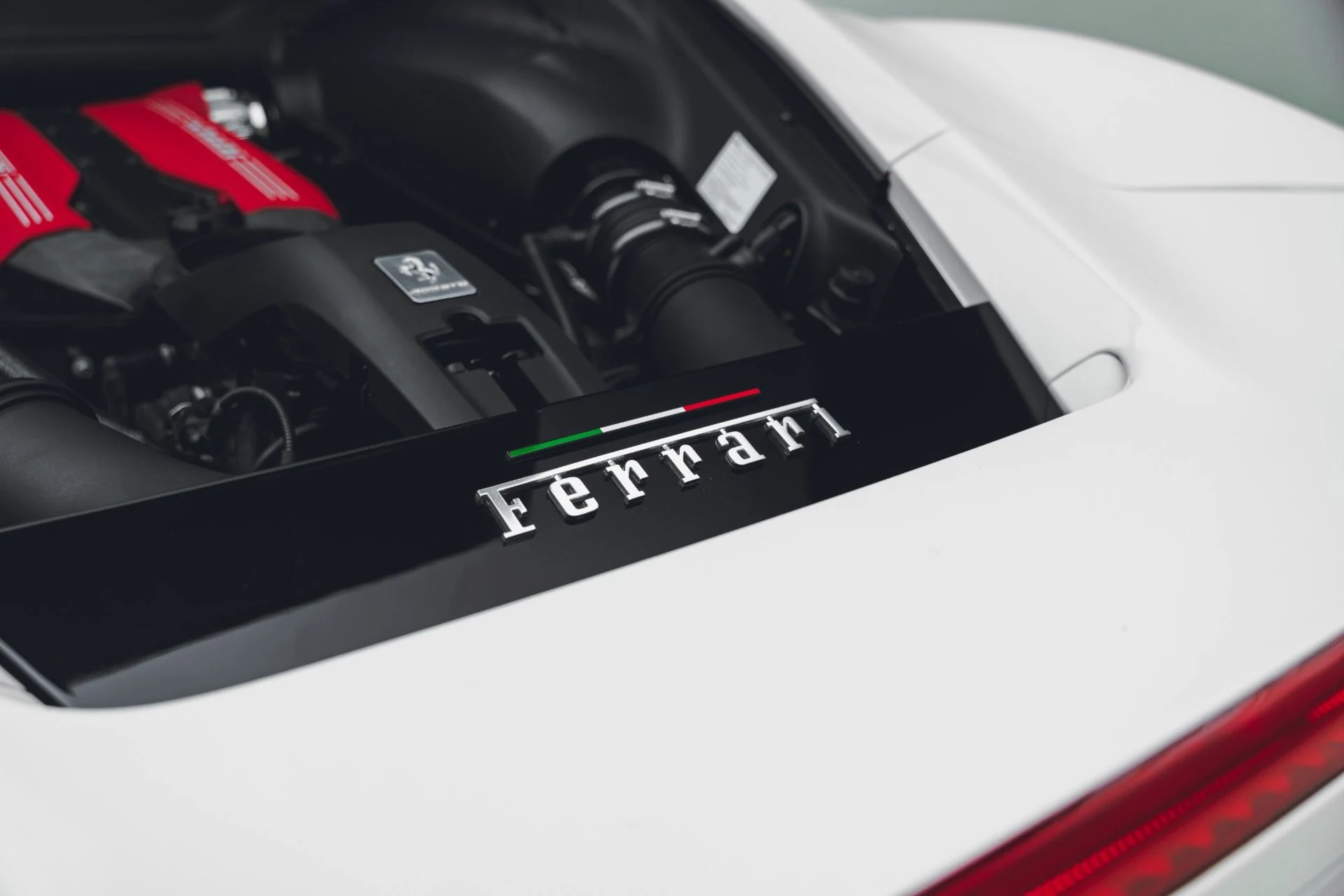 mph028_617422587_Used_2018_Ferrari_488_GTB_1781823523_30ee08a5d2