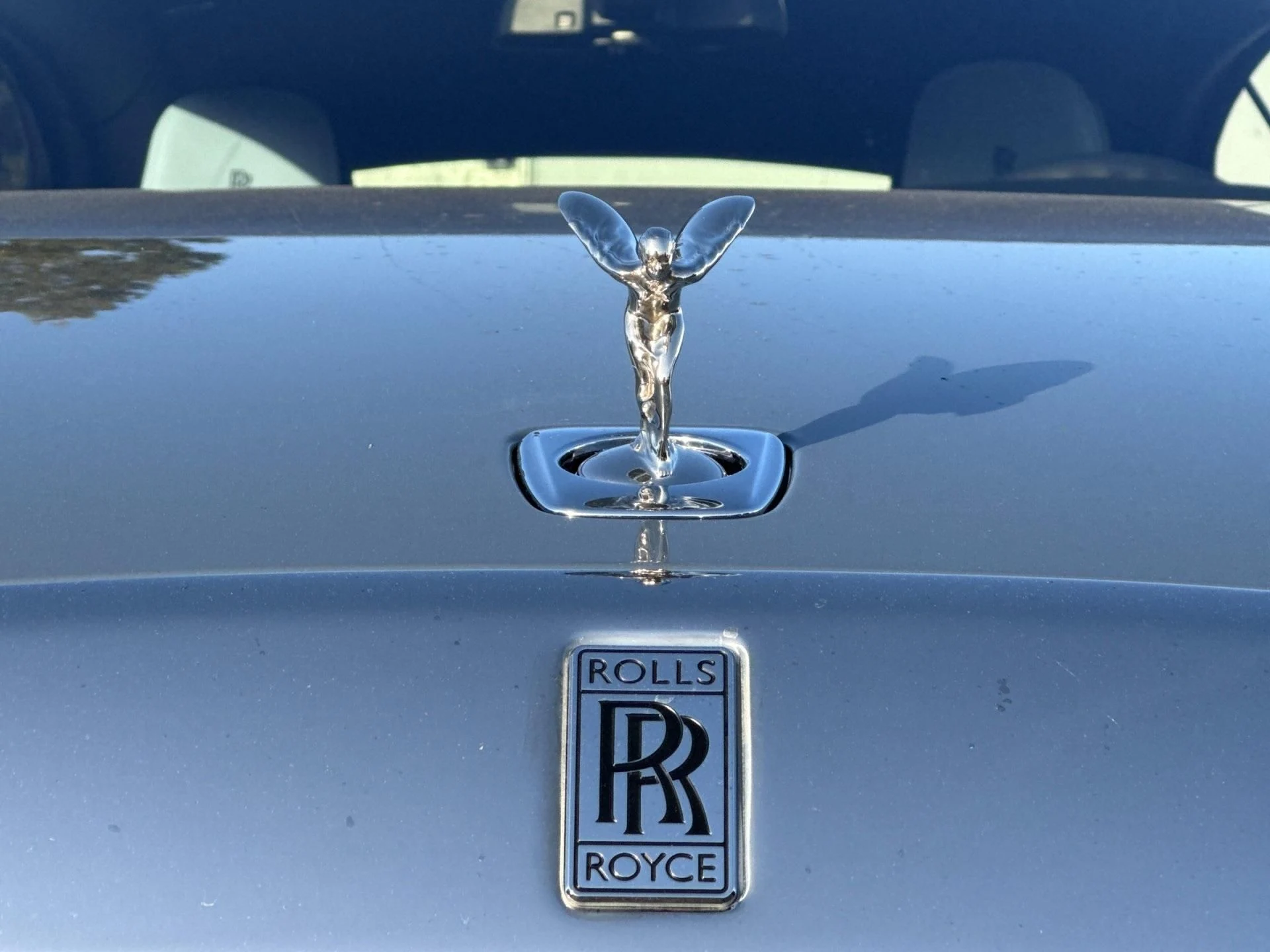 mph028_61875963_Used_2025_Rolls_Royce_Spectre_1769854687_8ef1d322ae