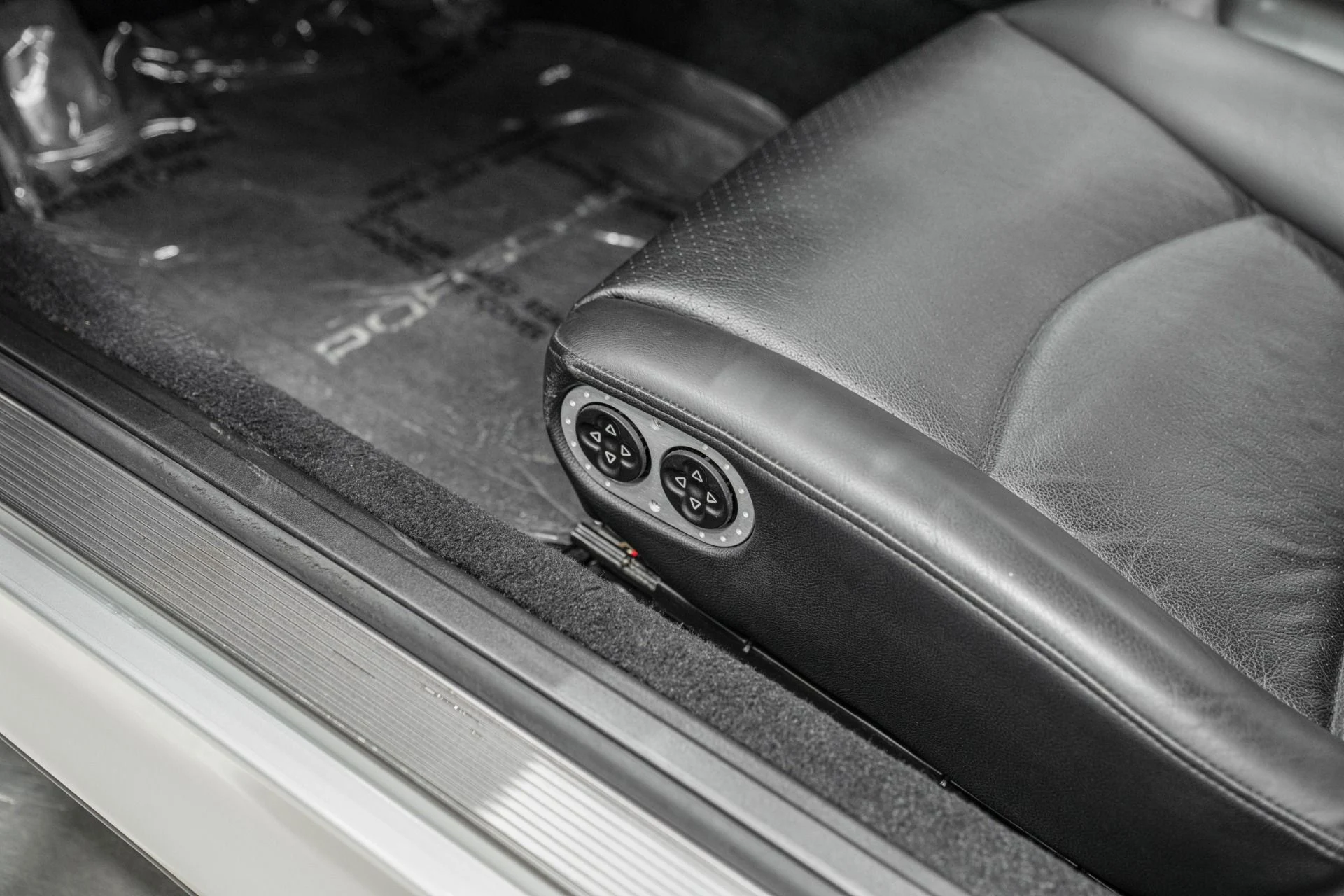 mph028_639045748_Used_1998_Porsche_911_Carrera_S_Factory_Widebody_Low_Miles_Final_Year_Aircooled_911_1762884614_89e2921075