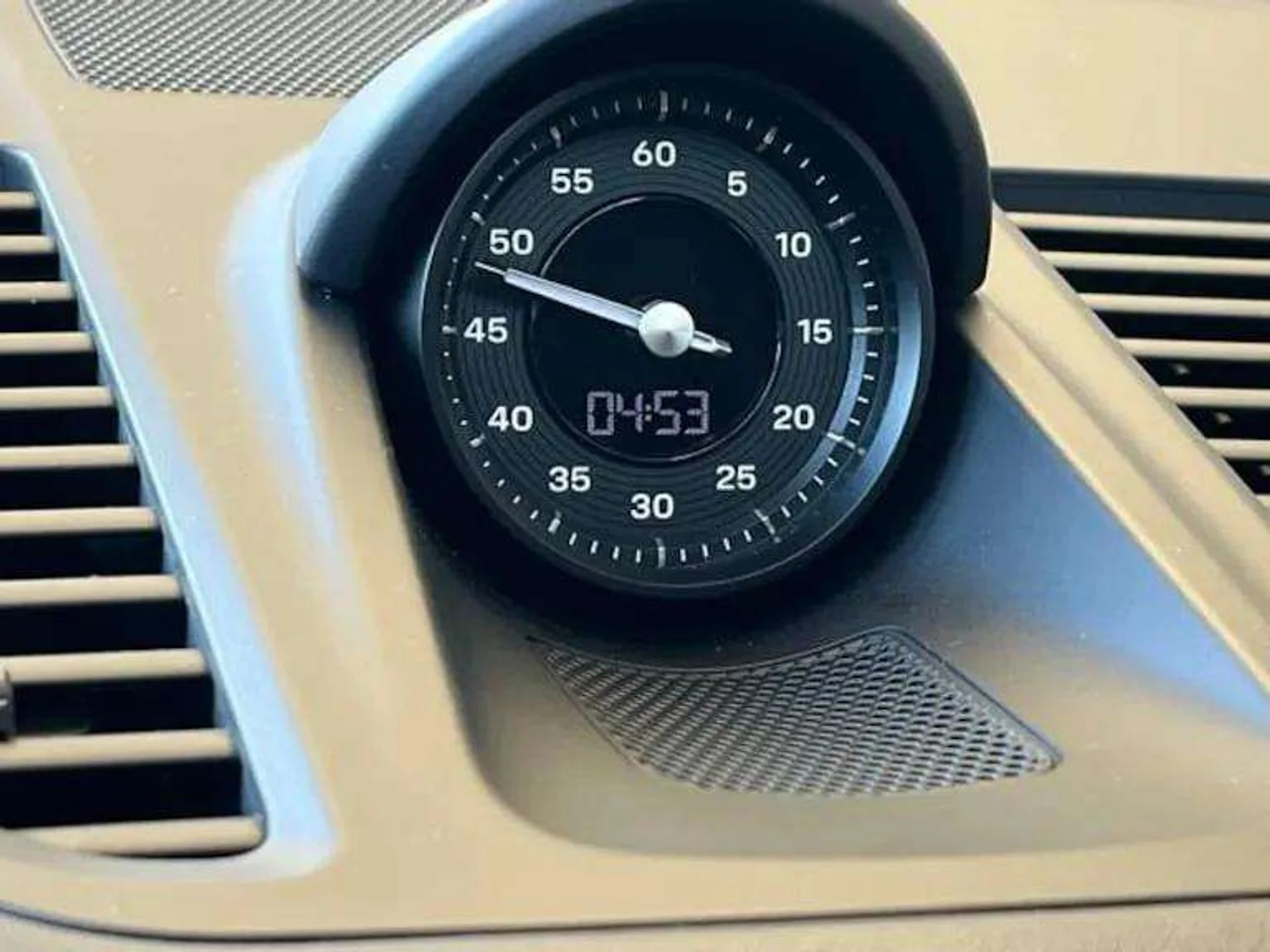 mph028_644078071_f0562e03257ea3435cbef94f05ad5e42x_318c51bb24