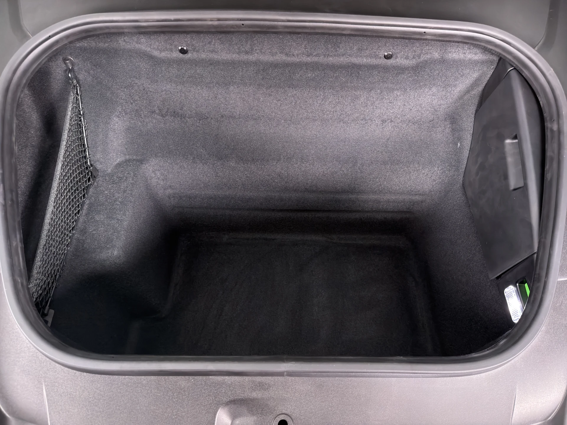 mph028_649538219_CC_3763_engine_bay_002_a2bcb3a96d