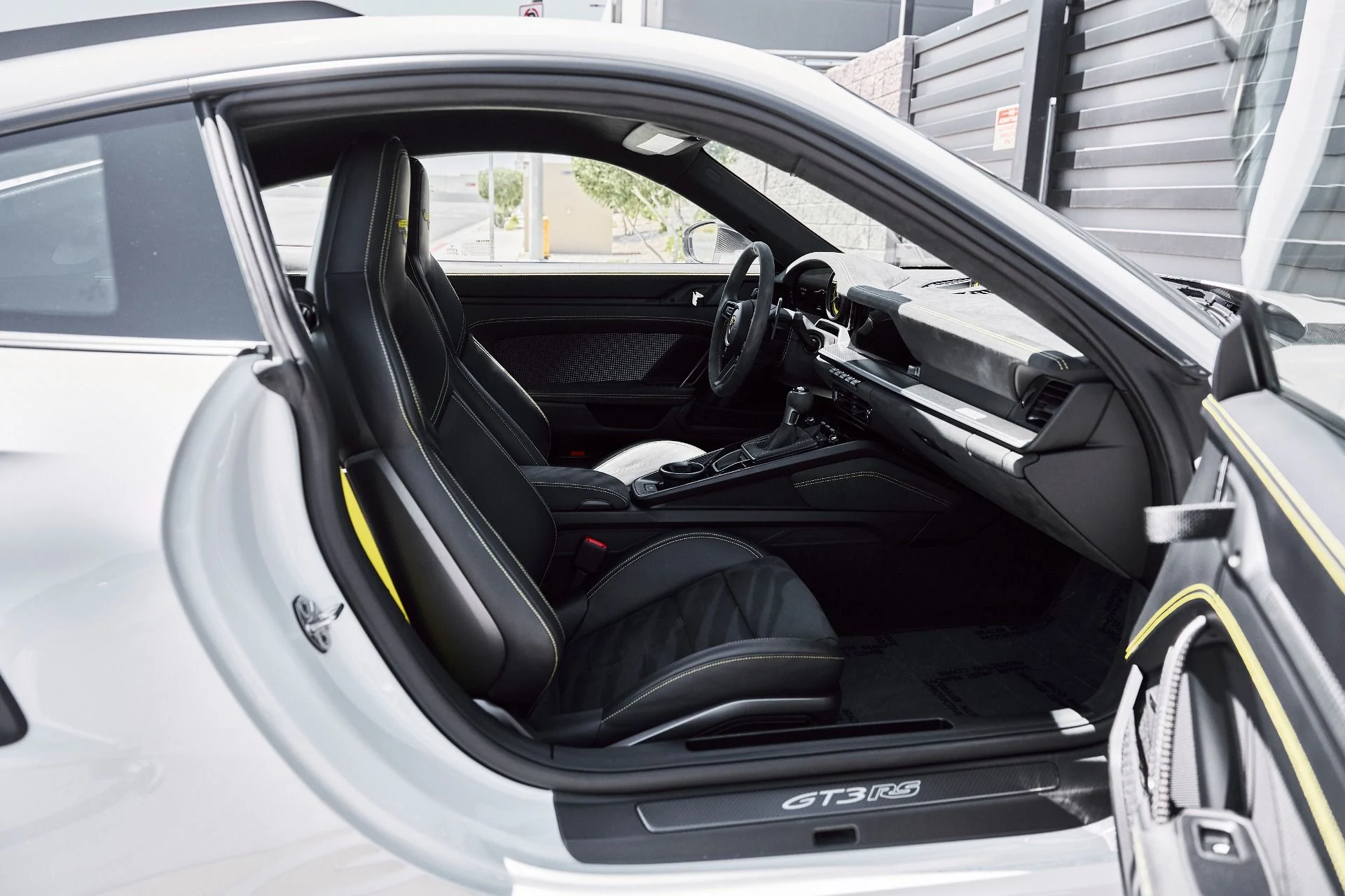 mph028_649882620_Used_2025_Porsche_911_GT_3_RS_1780614707_2789c97673