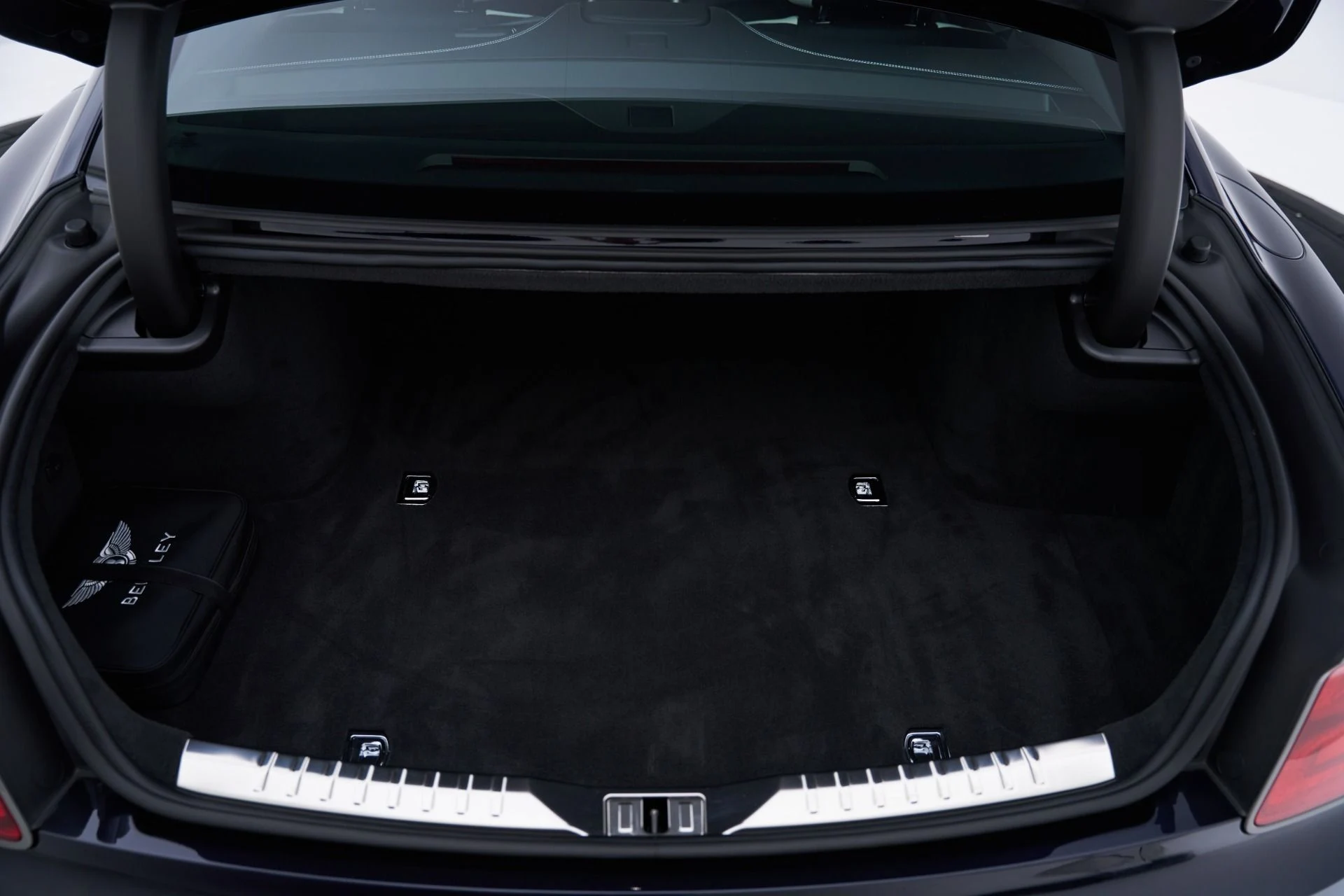 mph028_652865132_Used_2025_Bentley_Flying_Spur_Speed_1793037827_bf3cf73da1