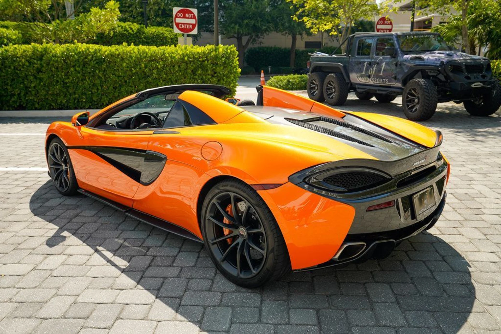 mph028_659123385_used_2018_mclaren_570s_spider_14354_22891400_29_1024_da770f1f7f