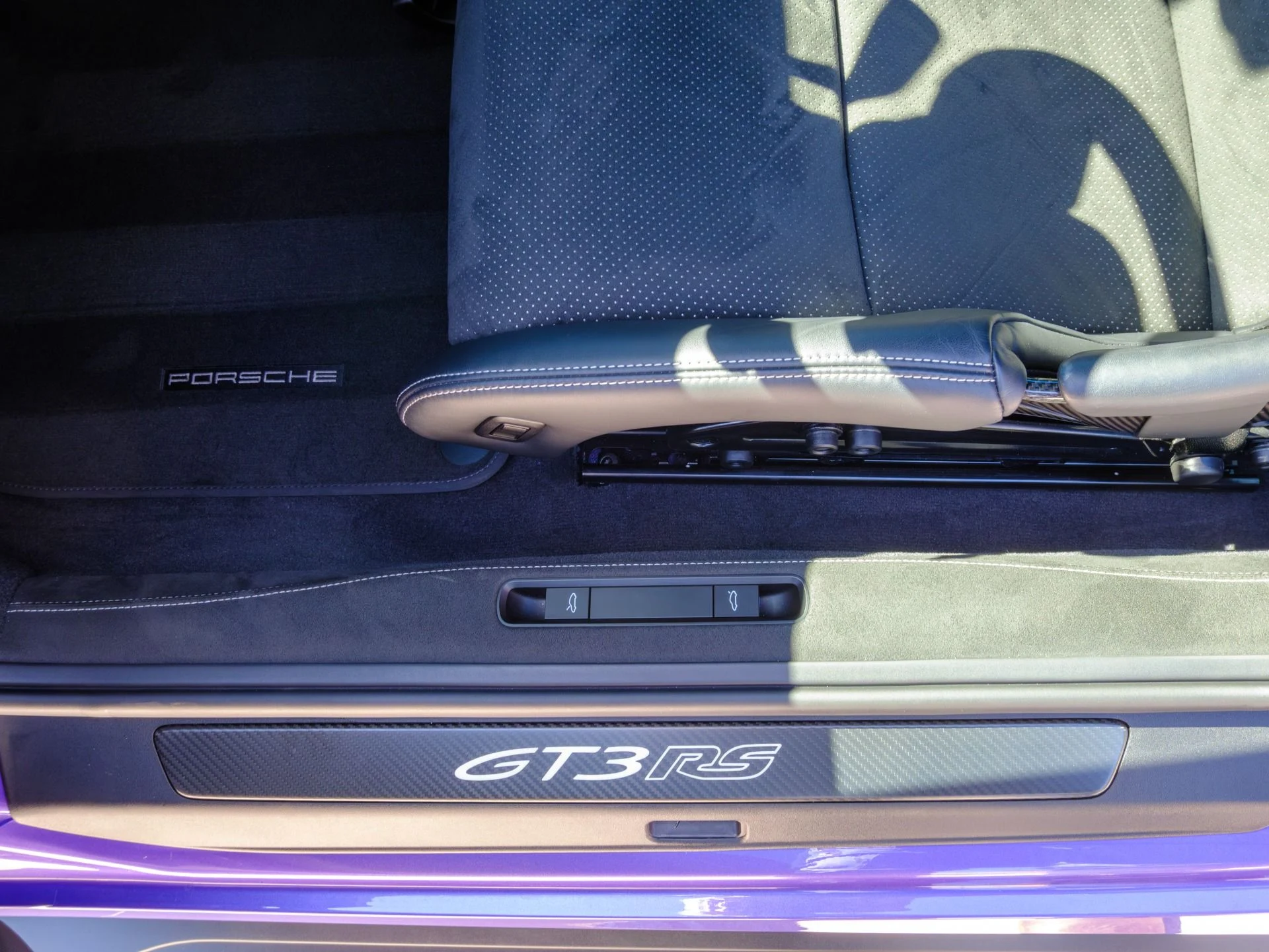 mph028_662735164_Used_2024_Porsche_911_GT_3_RS_1771891928_590ad82171