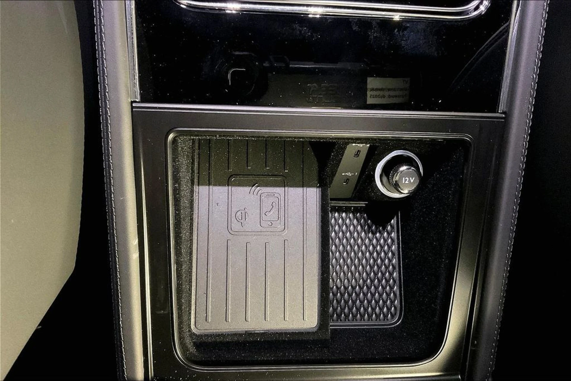 mph028_670786354_e766f7742b10f840ecd980b453056b74x_4b919803a9