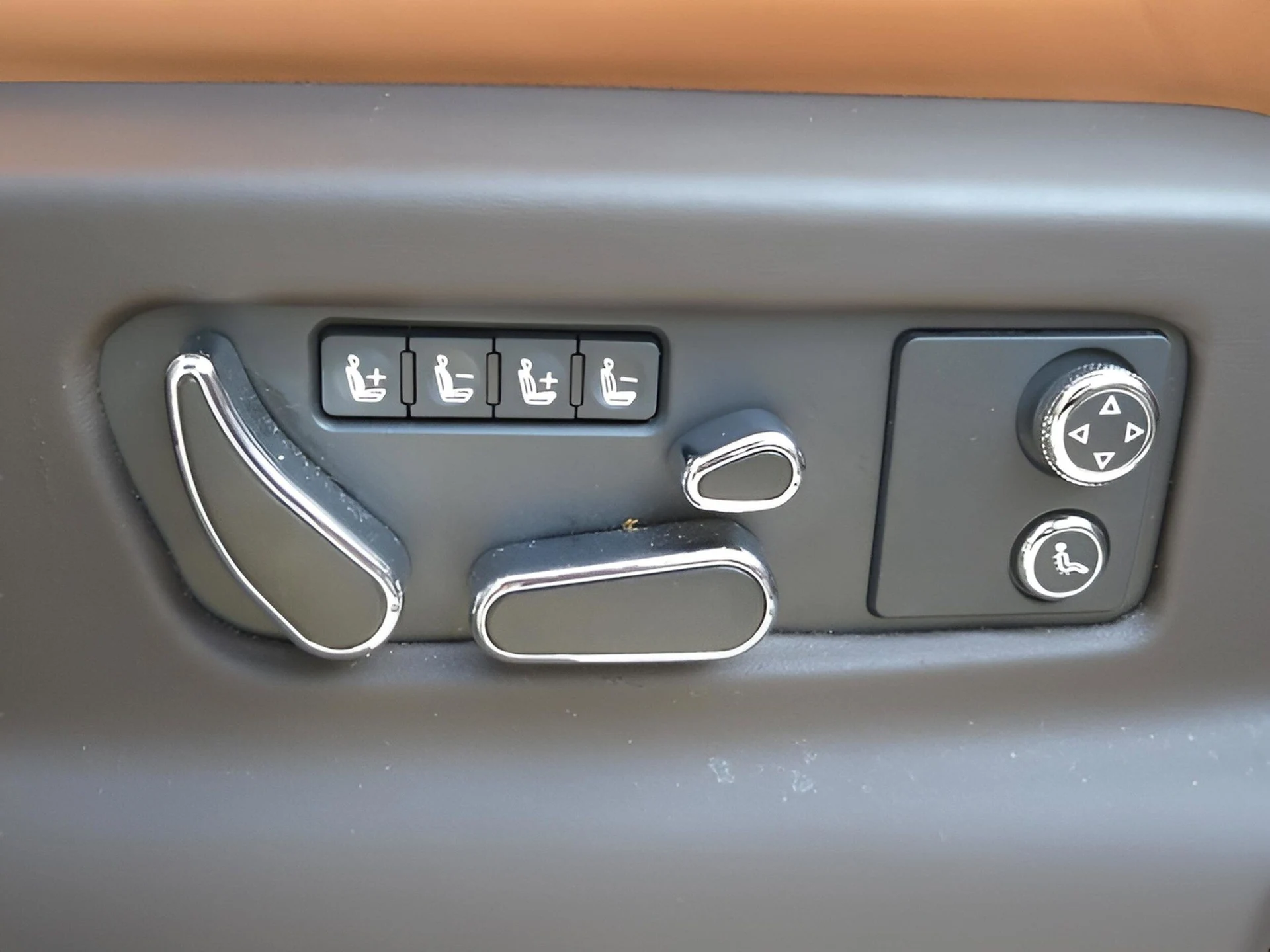 mph028_672919069_1d53edab2c98efdf47c1503135b4b192x_875a3e6bfc