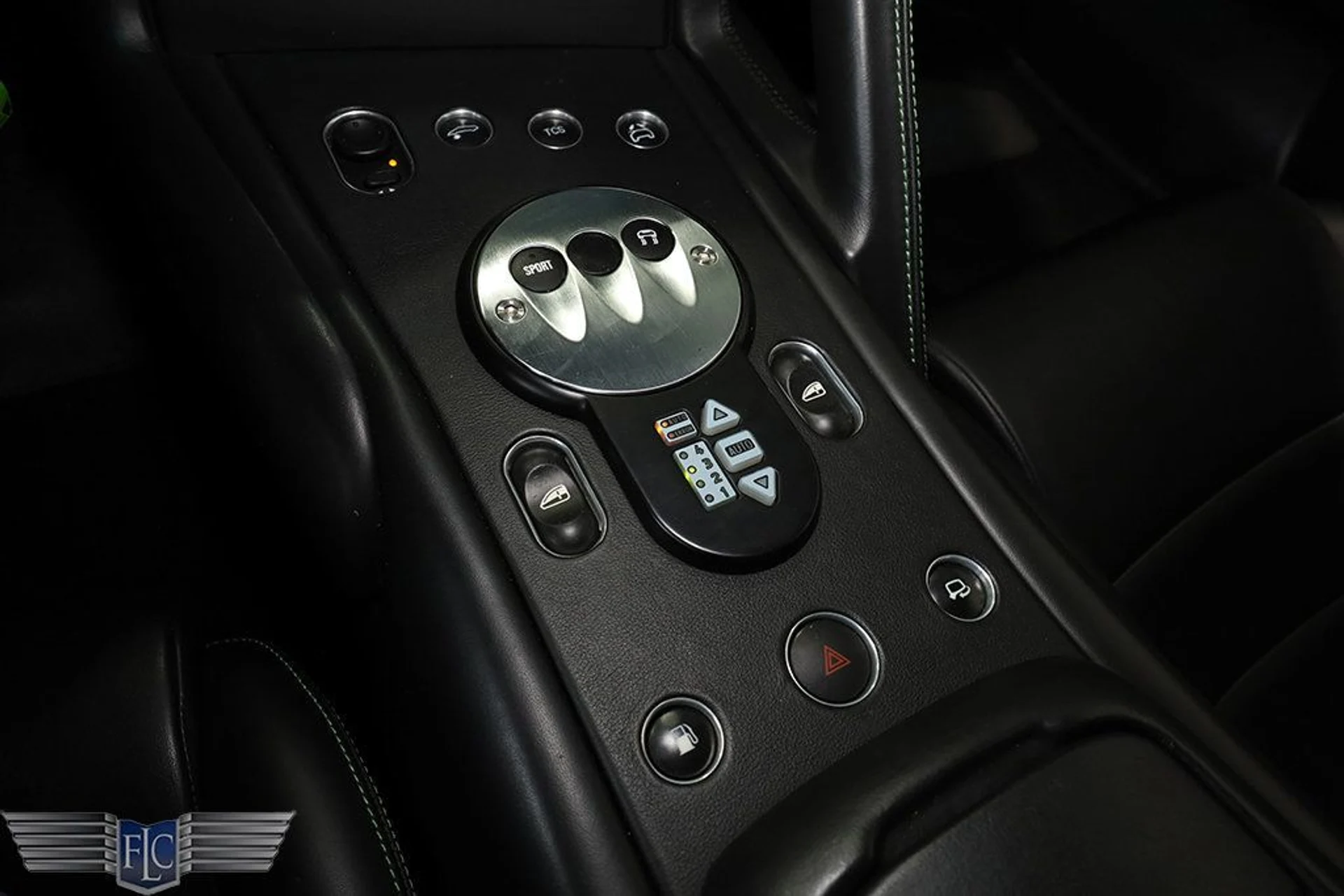 mph028_673904926_used_2004_lamborghini_murcielago_2drcoupe_9689_22861261_29_1024_e92757b726