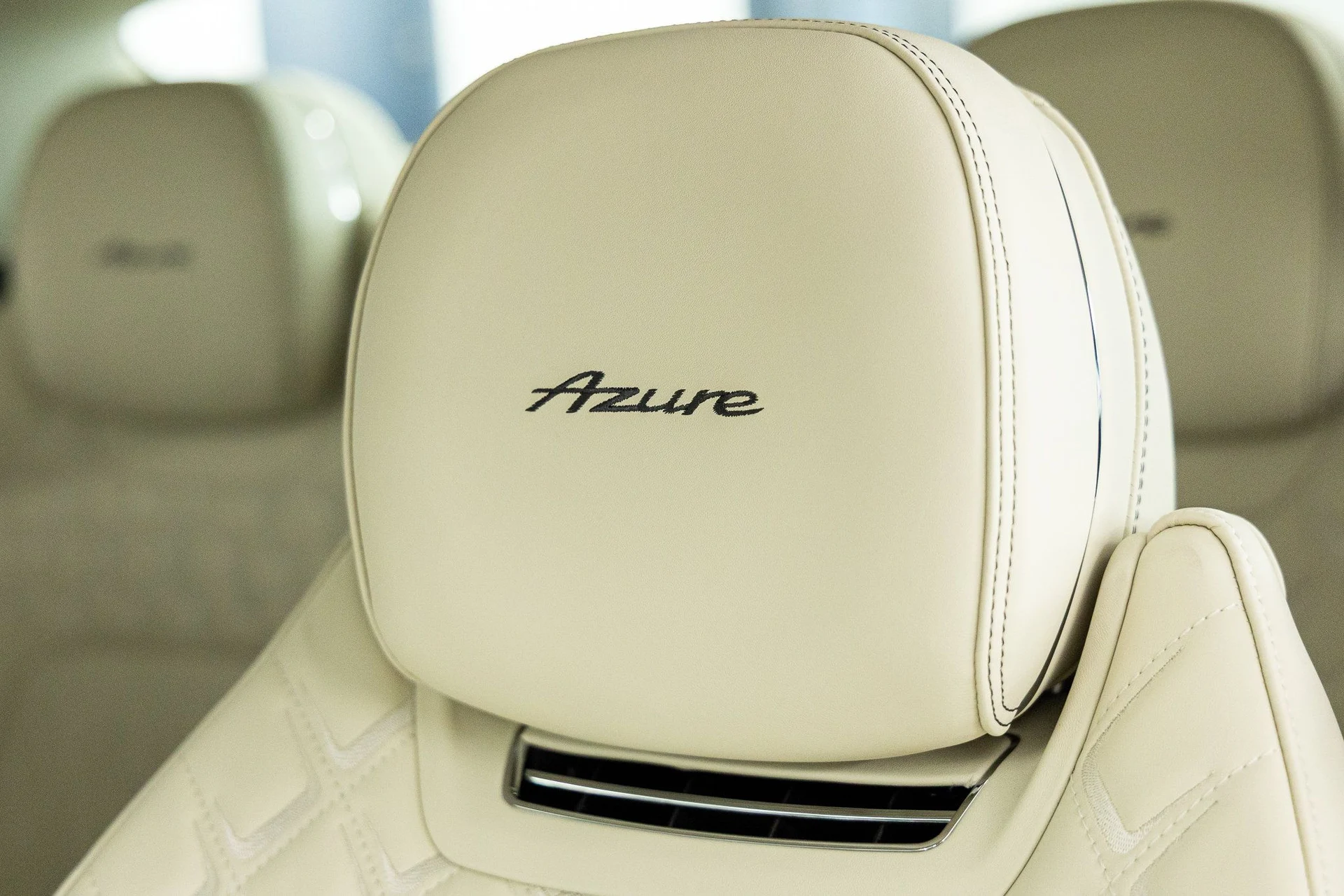 mph028_675677941_e0424efd1ad0e8083d910ce14ffa8f82x_a9b99a2192