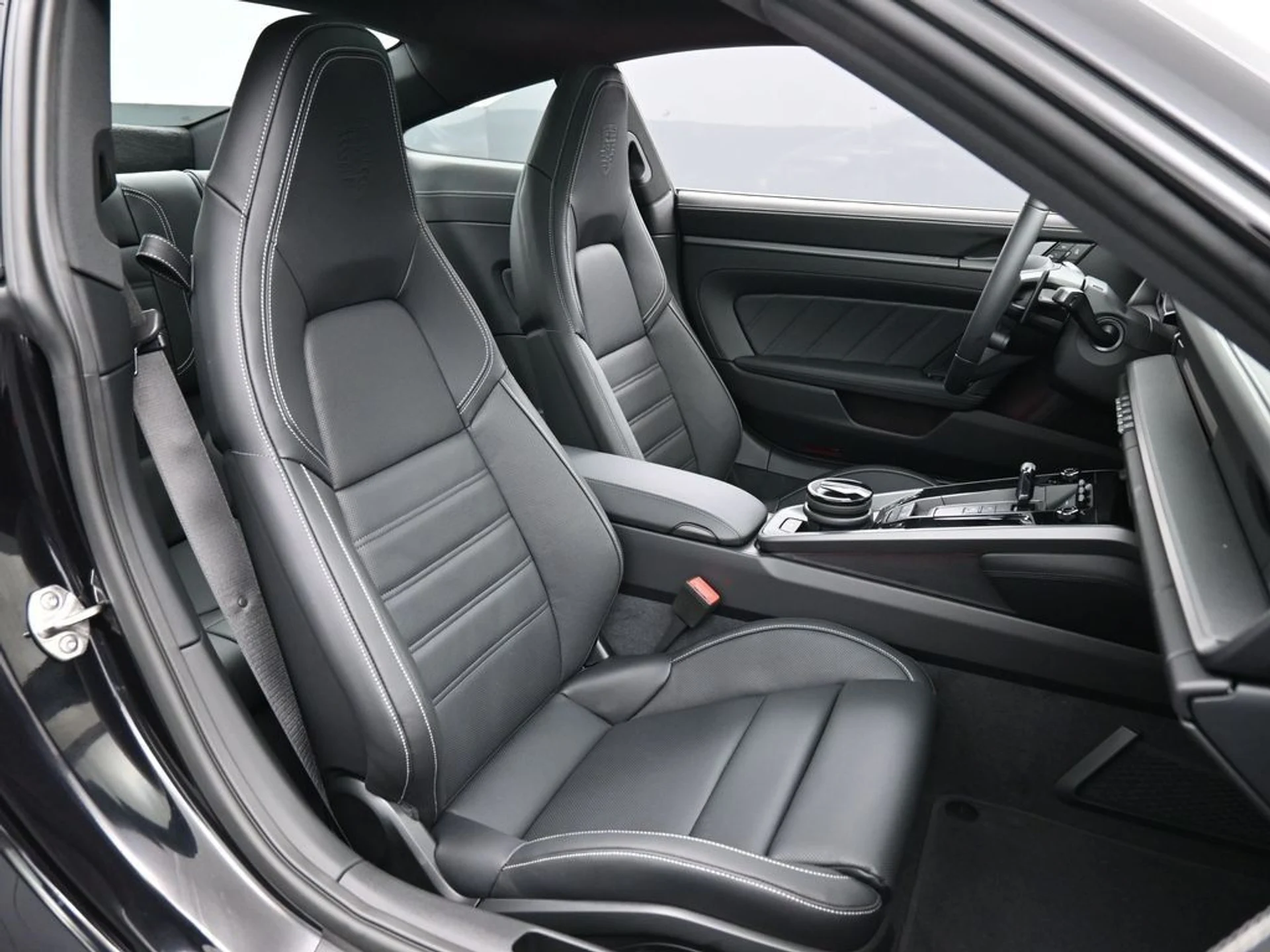 mph028_677358485_image_28_ed2b80d3ad