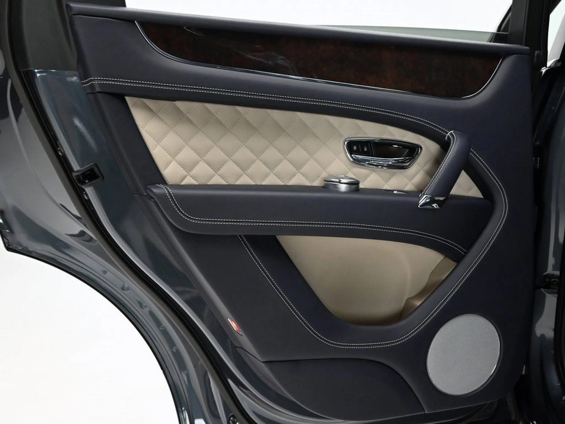 mph028_678486688_897d98c204f043d2b95ddbceef57d7b3_05f83311d6