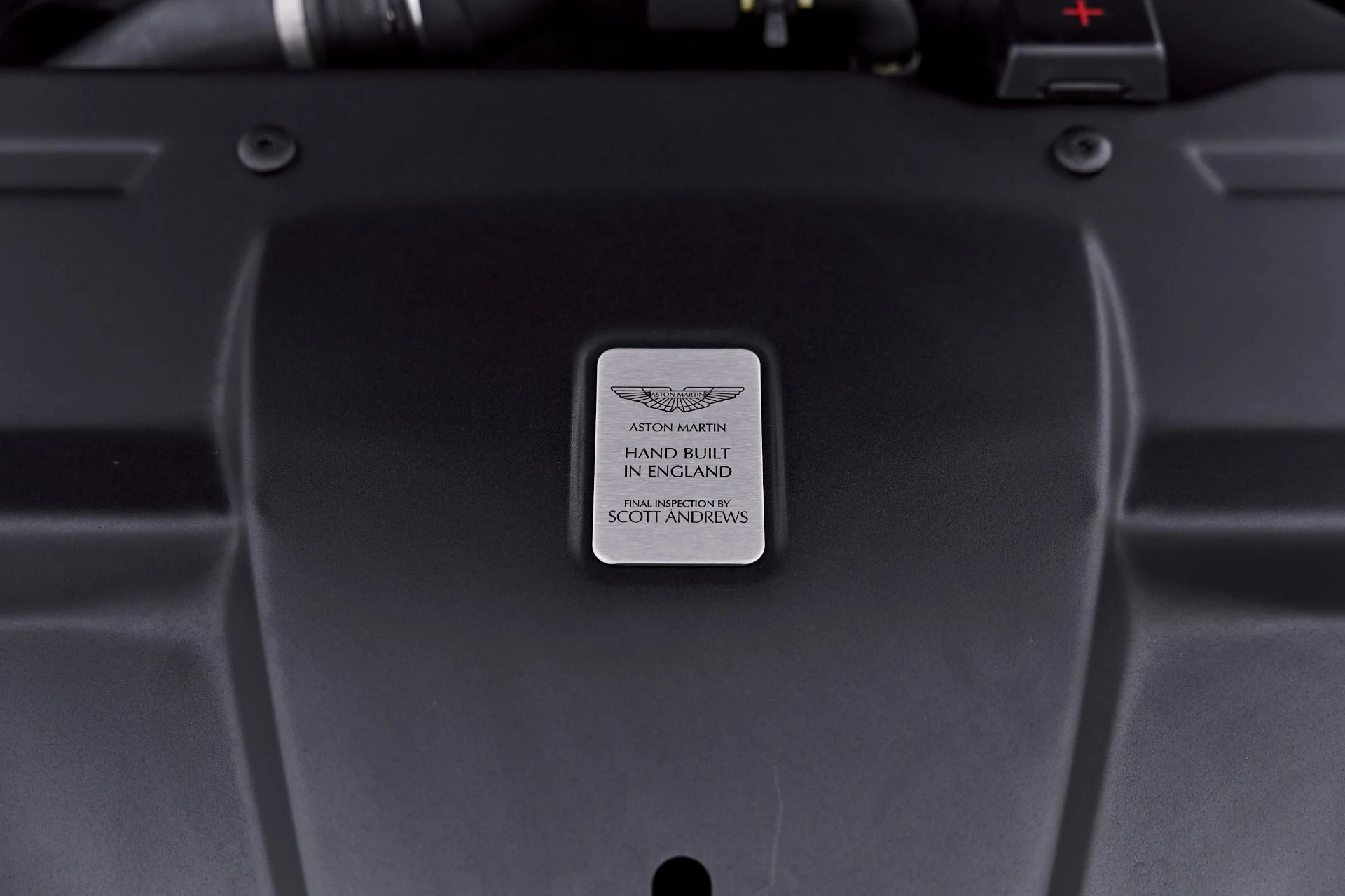 mph028_680652531_Used_2014_Aston_Martin_DB_9_Base_1780969039_e37cf6778f