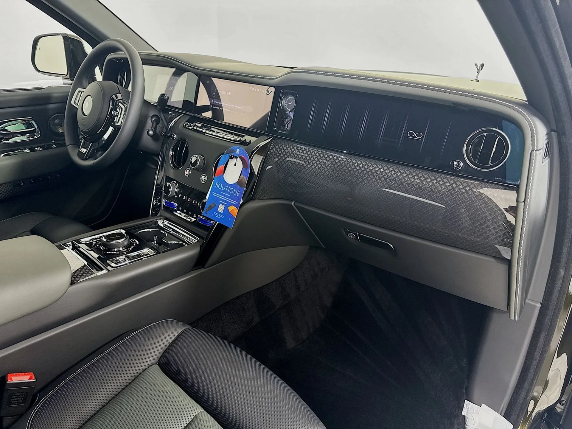 mph028_680893407_ca5676d0a33f2e86bcae8db1e4f825f8x_30625f8b1c