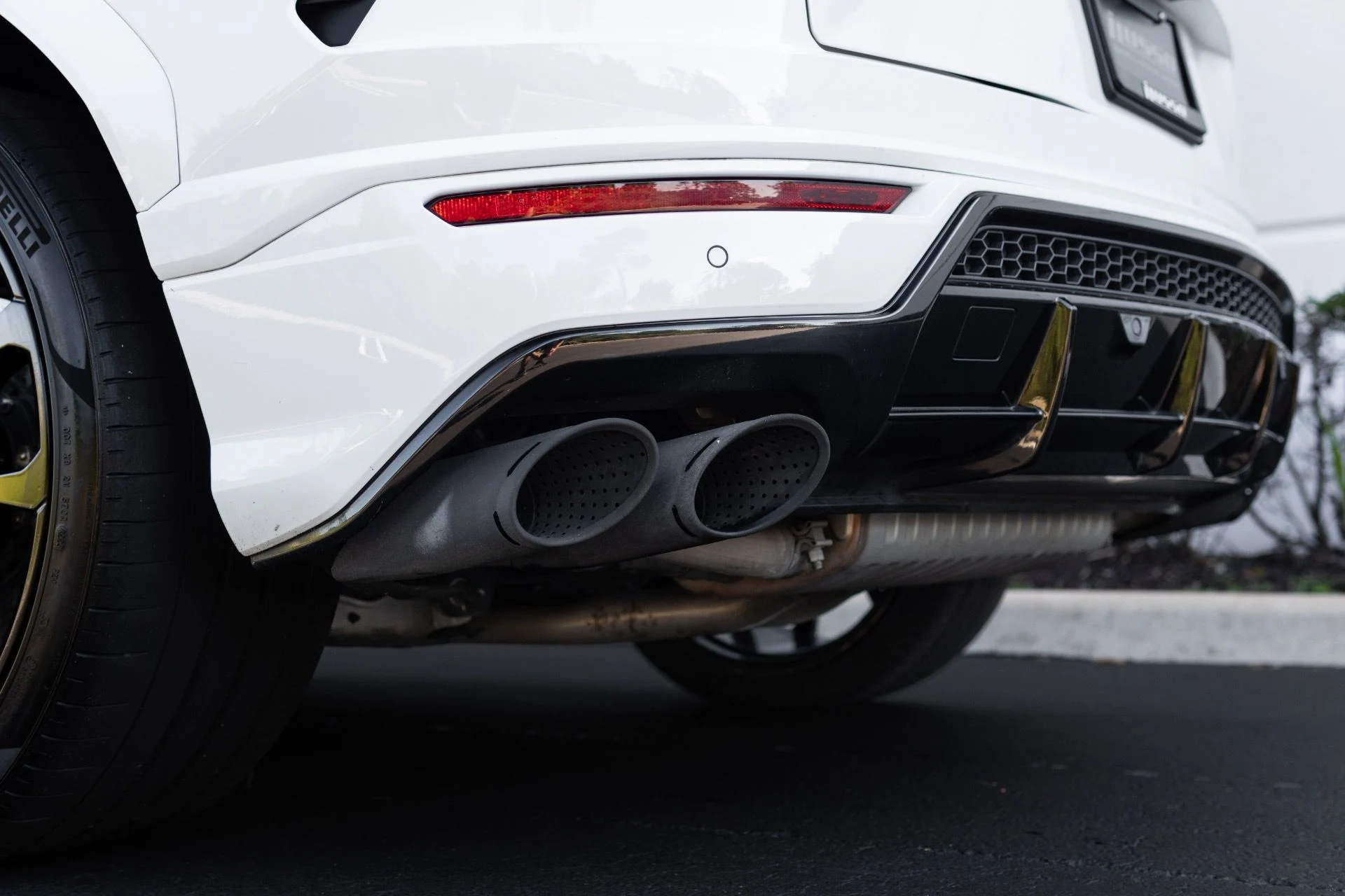 mph028_683629924_Used_2021_Lamborghini_Urus_1767069879_4b4e1616c9