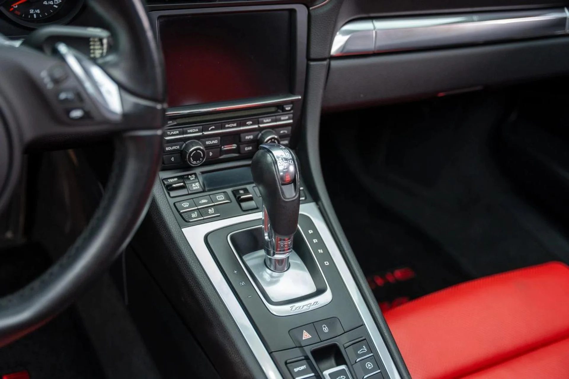 mph028_684188783_38b994b886863a0f68a008f58863555d_570a24cd1d