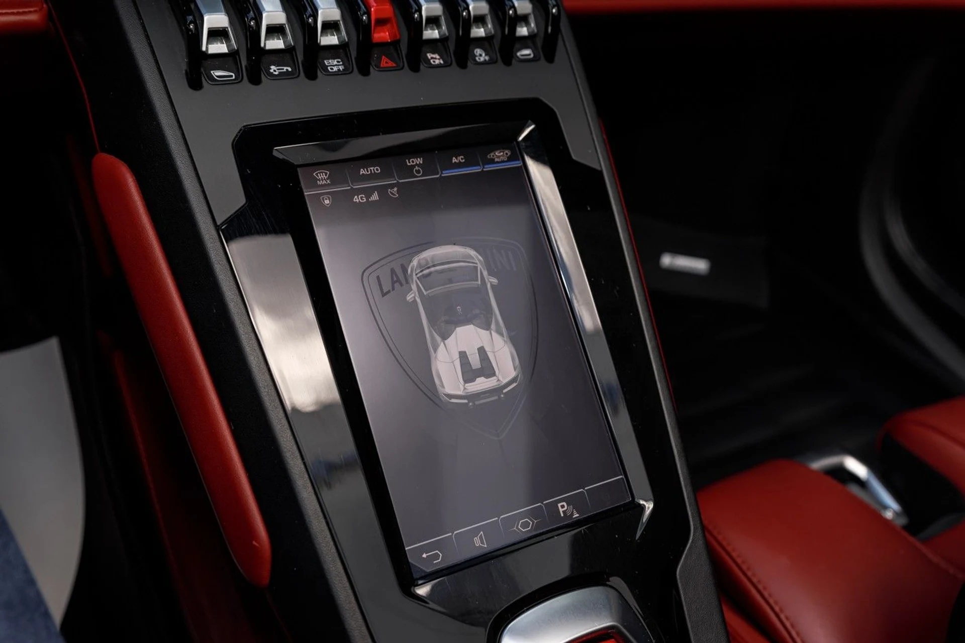 mph028_704586993_665_p29_l_47c7dcc440