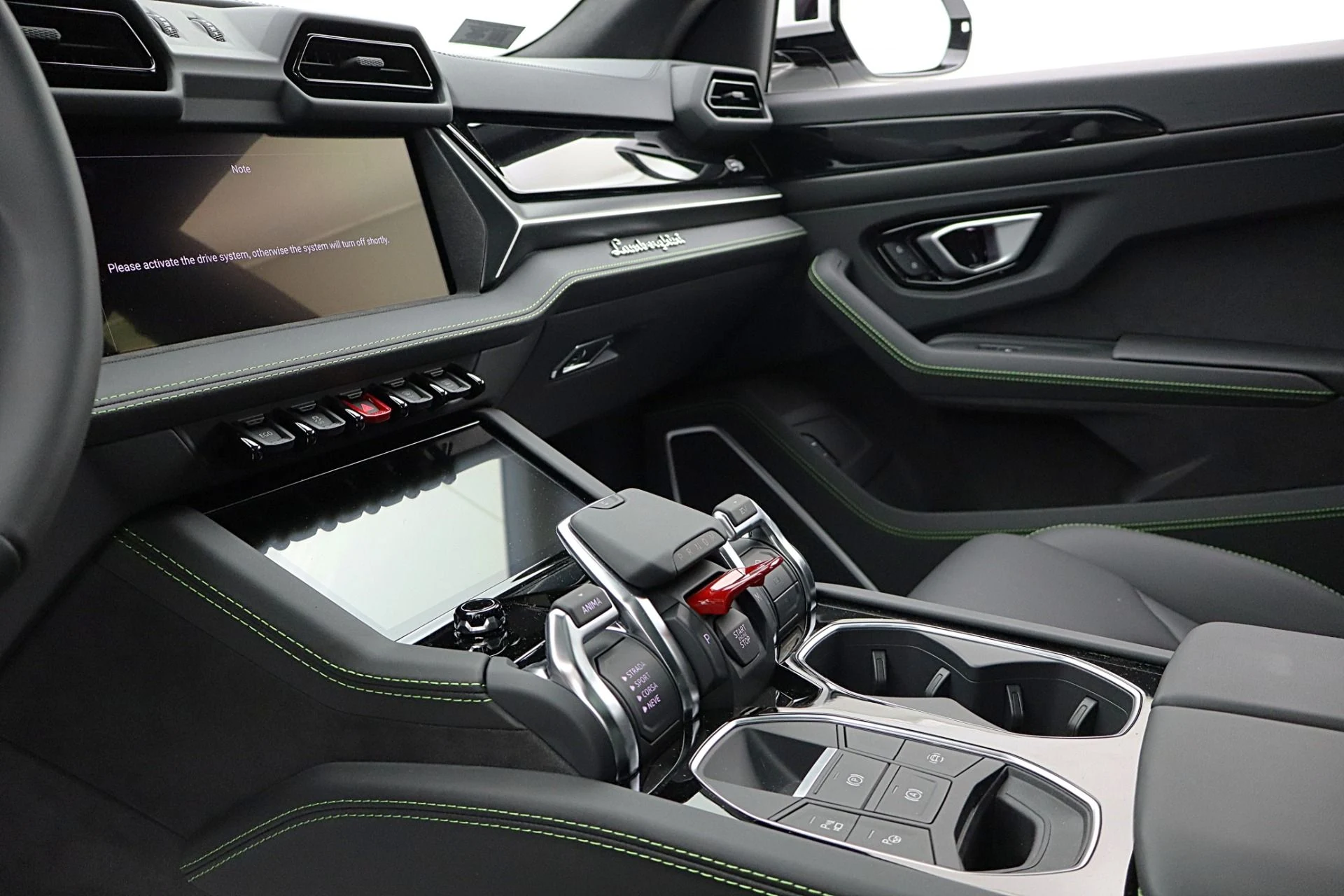 mph028_704643883_New_2026_Lamborghini_Urus_SE_d19737ae79