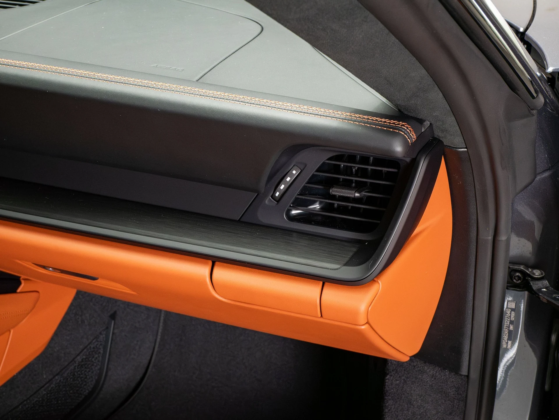 mph028_709563207_8065221e59e230b40568125e182f8b09x_15d1fe6fec