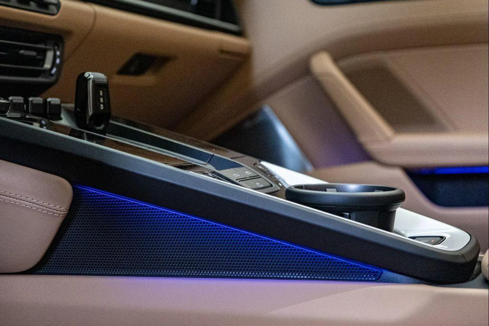 mph028_717193479_8_QJJ_3_Njv_W0m_Mmrdi_Du0g0_K_Cqpe_I_5458ace642