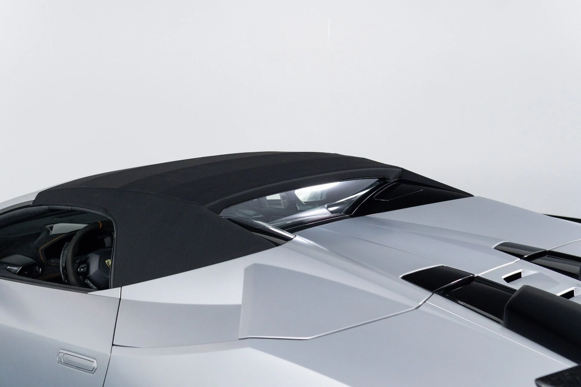 mph028_722855124_Used_2018_Lamborghini_Huracan_Performante_Spyder_1781732323_9835c0993a