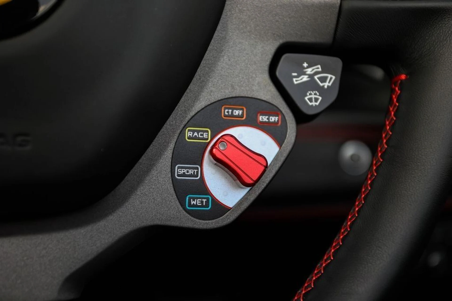 mph028_723371961_2990ac9405463589b14c801bfacef325_5bb3f17abd