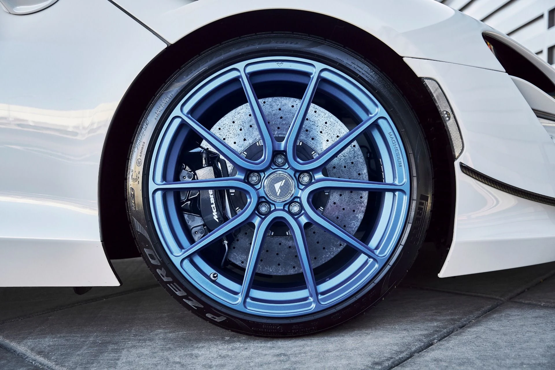 mph028_724109087_Used_2023_Mc_Laren_Artura_1773773906_4fc25ddace