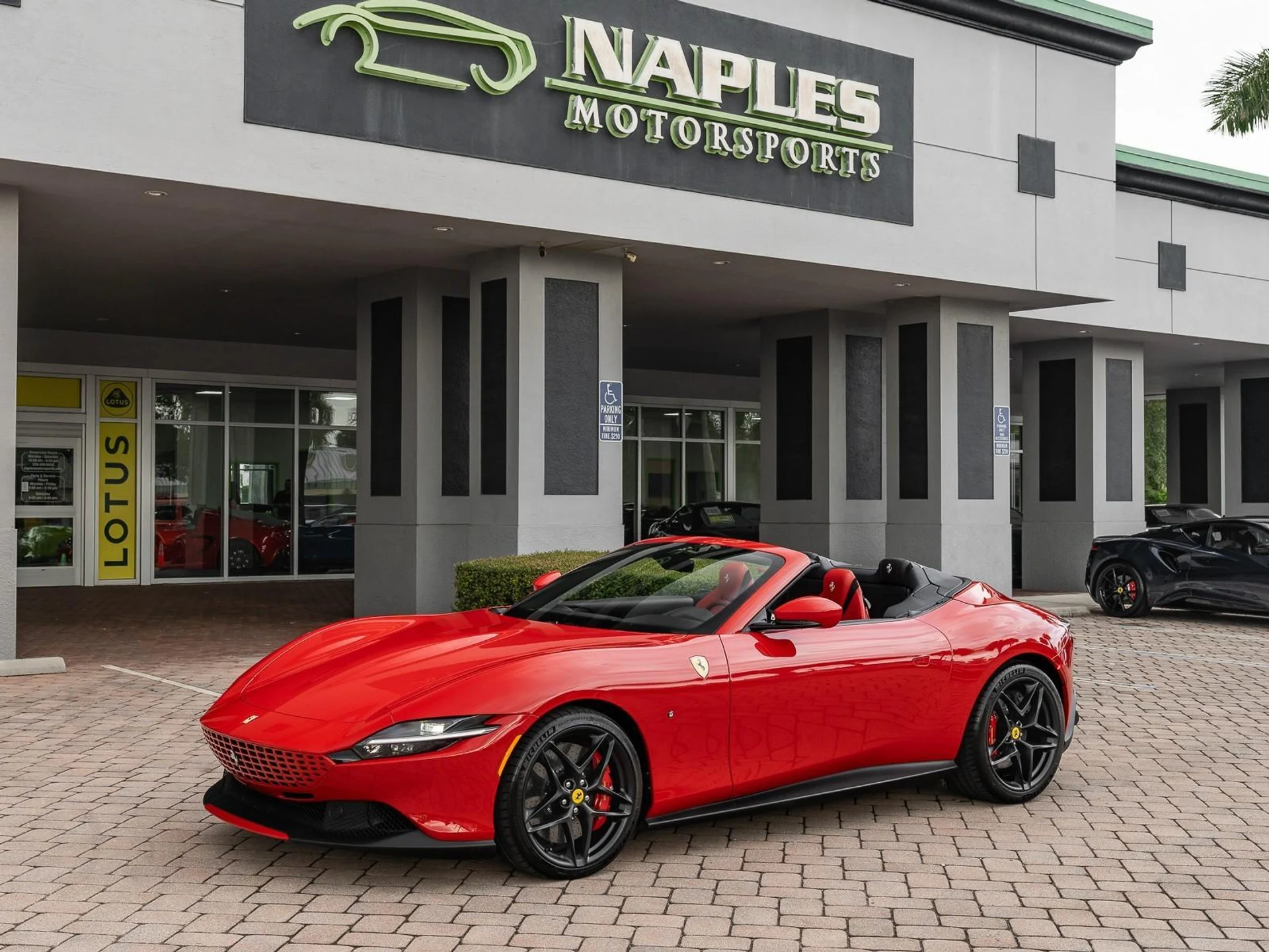 mph028_72532838_Used_2024_Ferrari_Roma_Spider_1757614354_a093abcbc8