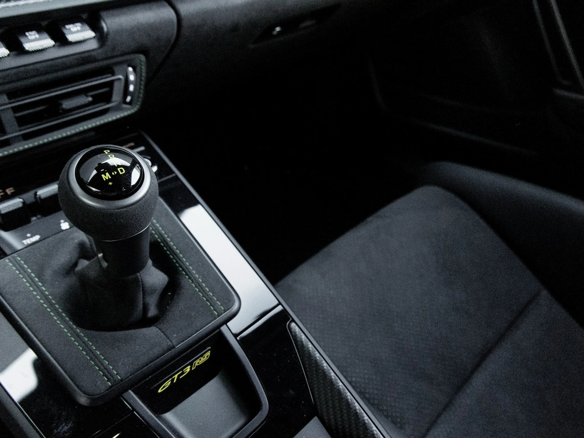 mph028_730768980_29_b1e571252c