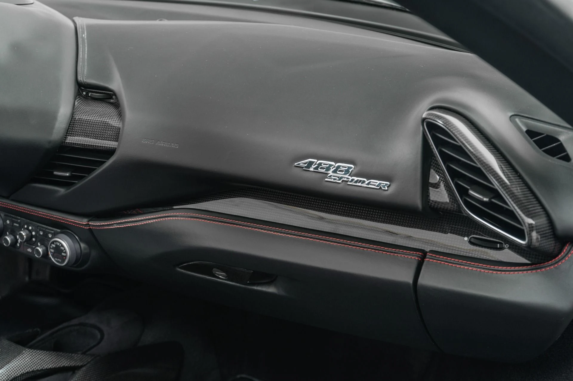 mph028_736274450_Used_2018_Ferrari_488_Spider_1783615982_1c622c7527