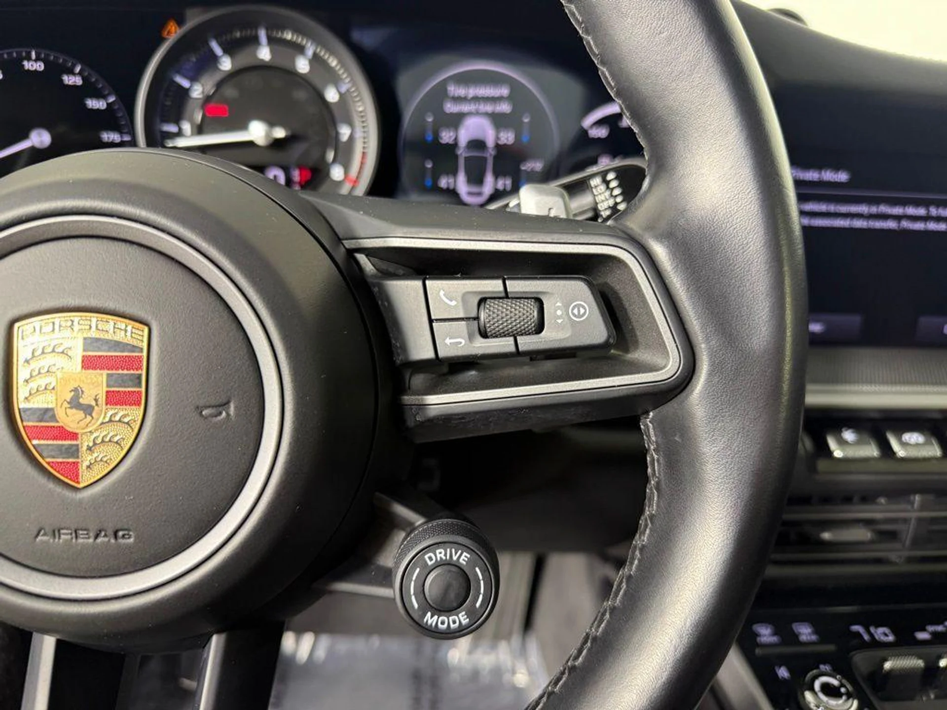 mph028_744961665_F8f_X4a_JE_Mxr_q_Lpc_Q_Nw_Yp_Q_Vee_Dw_7a646a886b