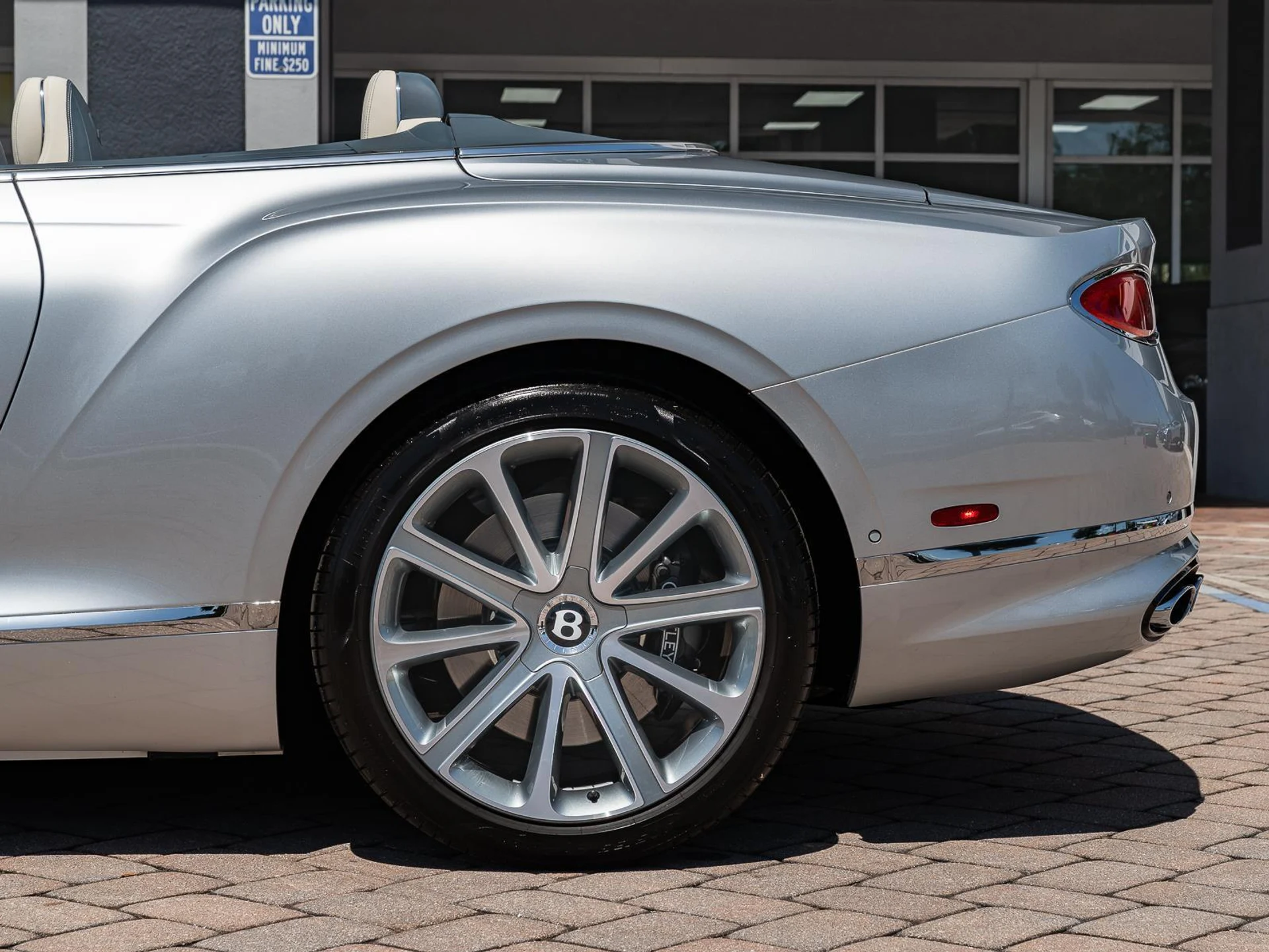 mph028_761009832_Used_2022_Bentley_Continental_GTC_GT_V8_1777583152_5b2379863d