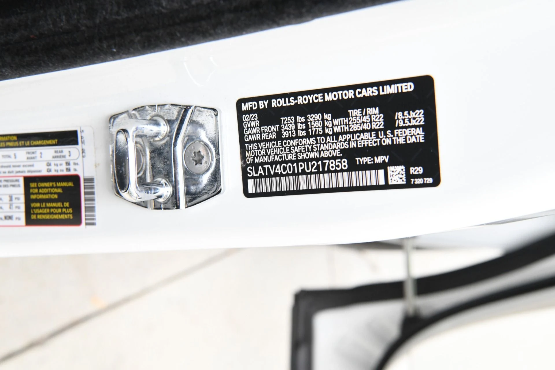 mph028_7653952_10633_p30_l_3a0bad47f3