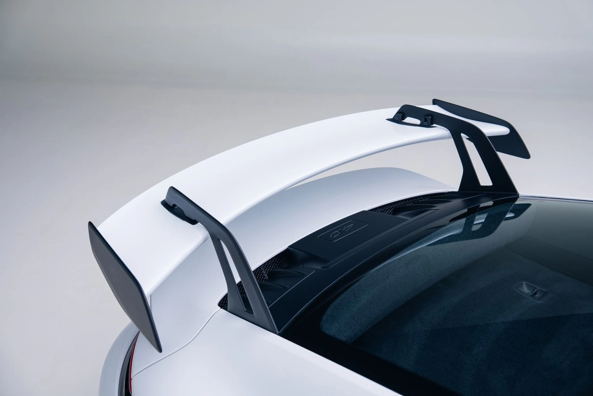 mph028_767134412_Used_2022_Porsche_911_GT_3_1764803132_400ee2b4ee