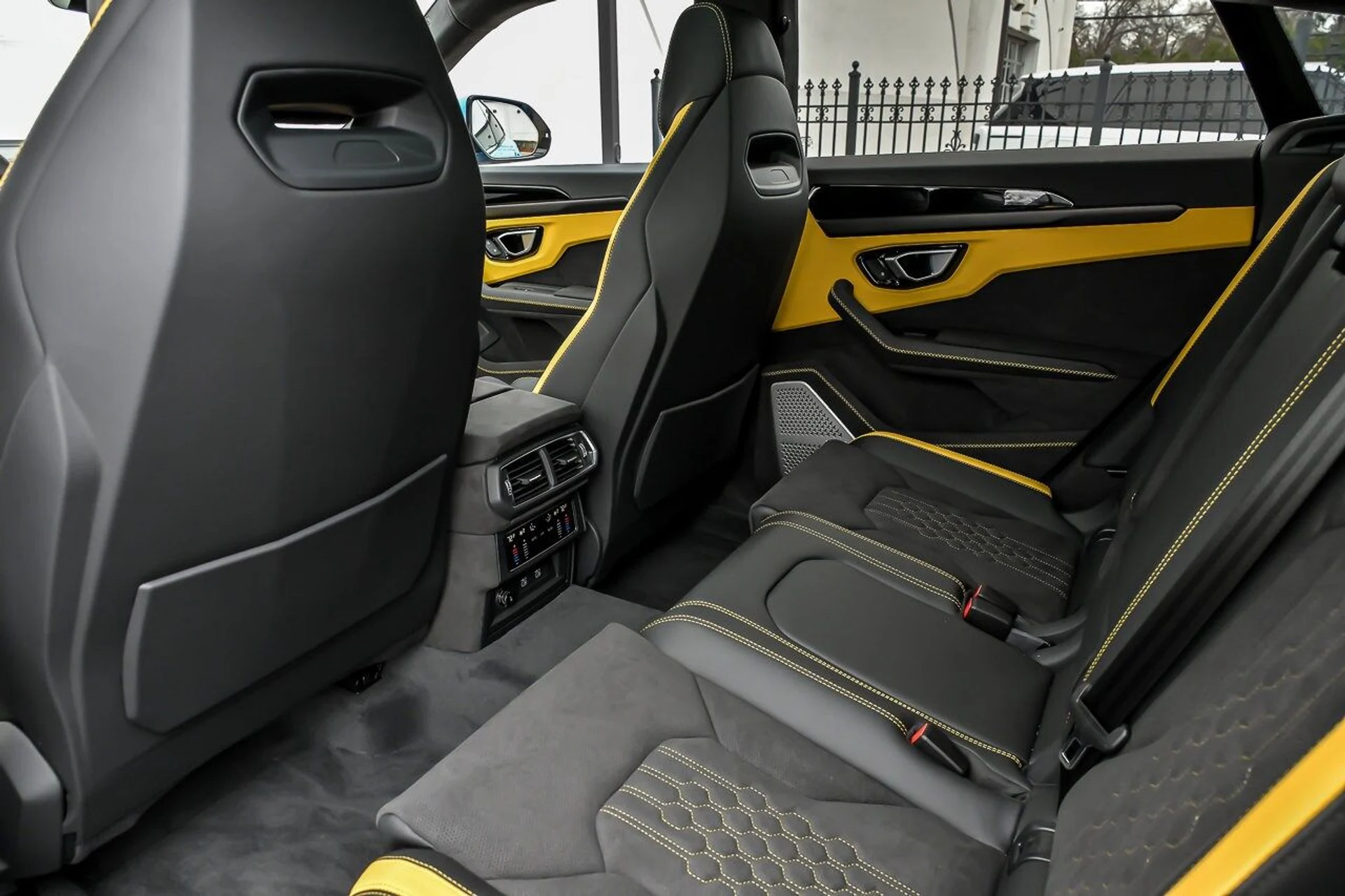 mph028_768855585_a14d774e3a6643451326e086b6cd3e81x_4f5a1206c3