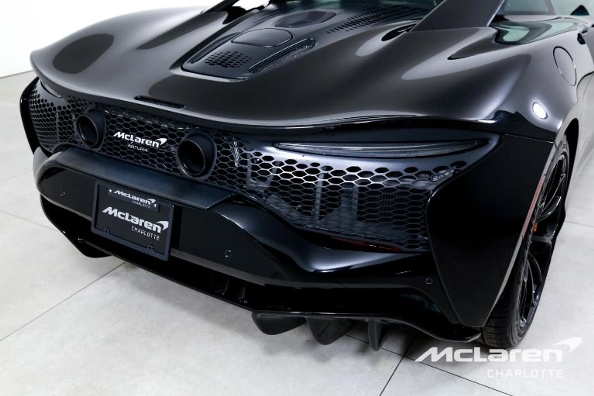 mph028_774281378_Used_2023_Mc_Laren_Artura_9ab14debee