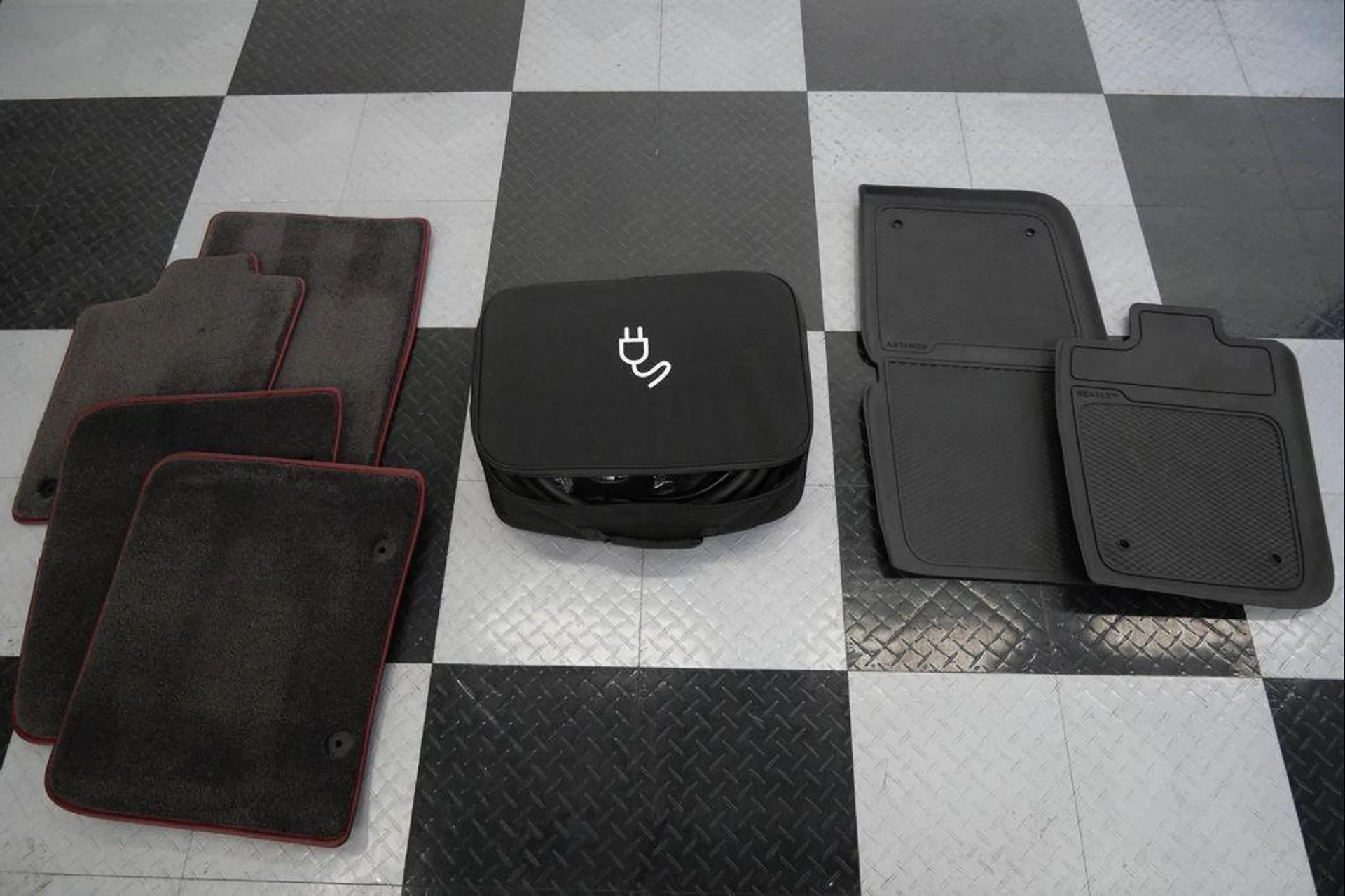 mph028_774438741_R5uxov_Nyngnvx_S_Vqrn6_Ke8_S4cgk_fa1f13ed23