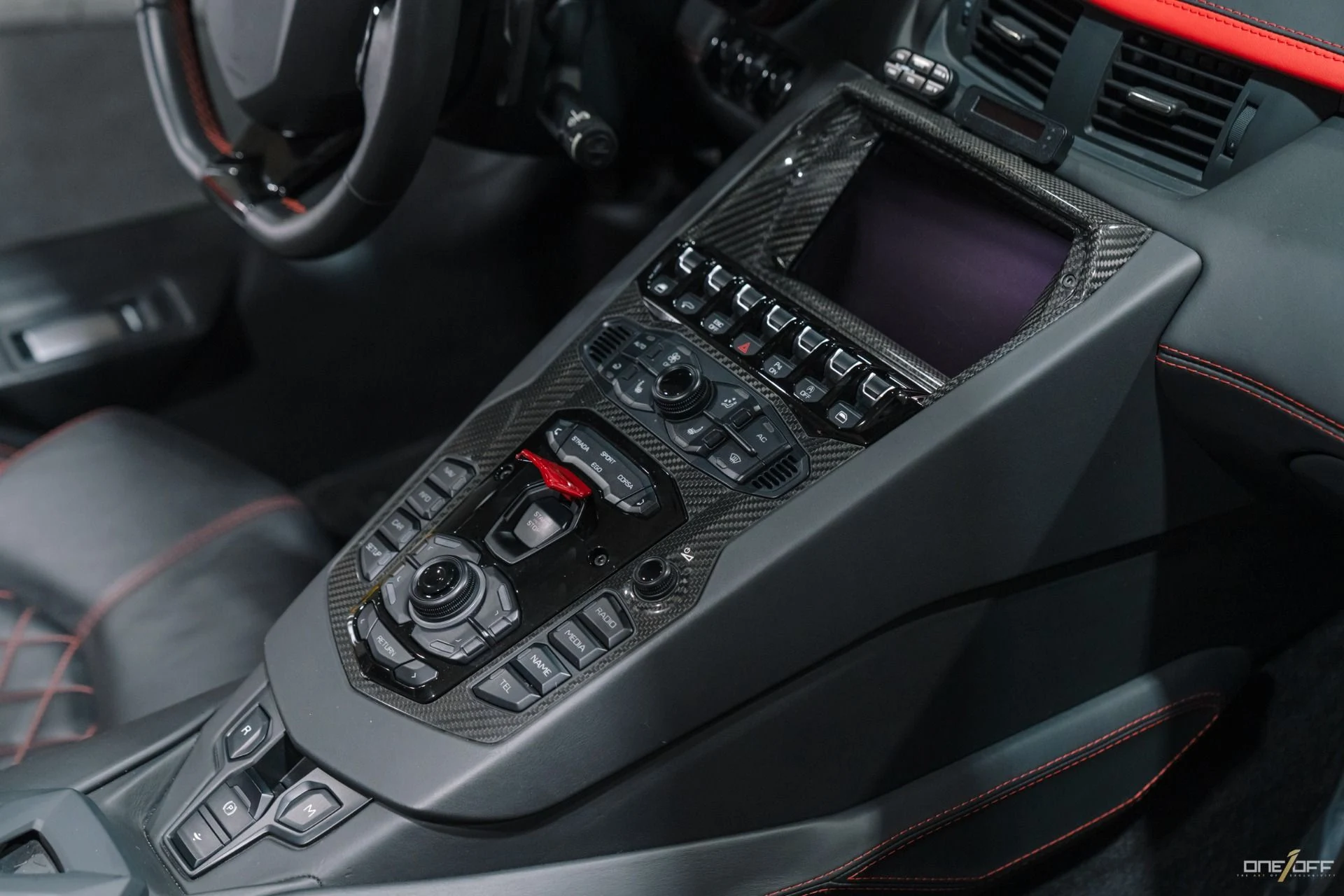 mph028_778486853_Used_2018_Lamborghini_Aventador_LP_740_4_S_in_Ad_Personam_Nero_Granatus_w_Sensonum_Carbon_1760126321_11d84a6e04
