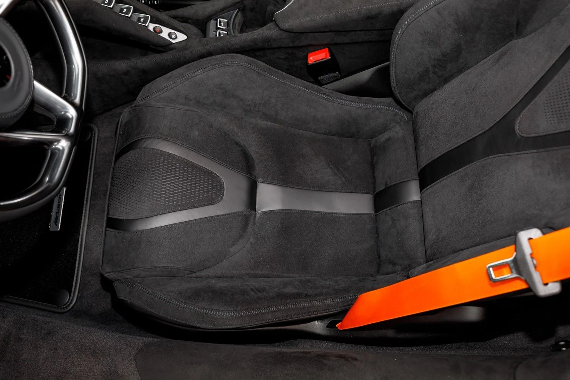 mph028_782274451_627_p29_l_ef03a798f1