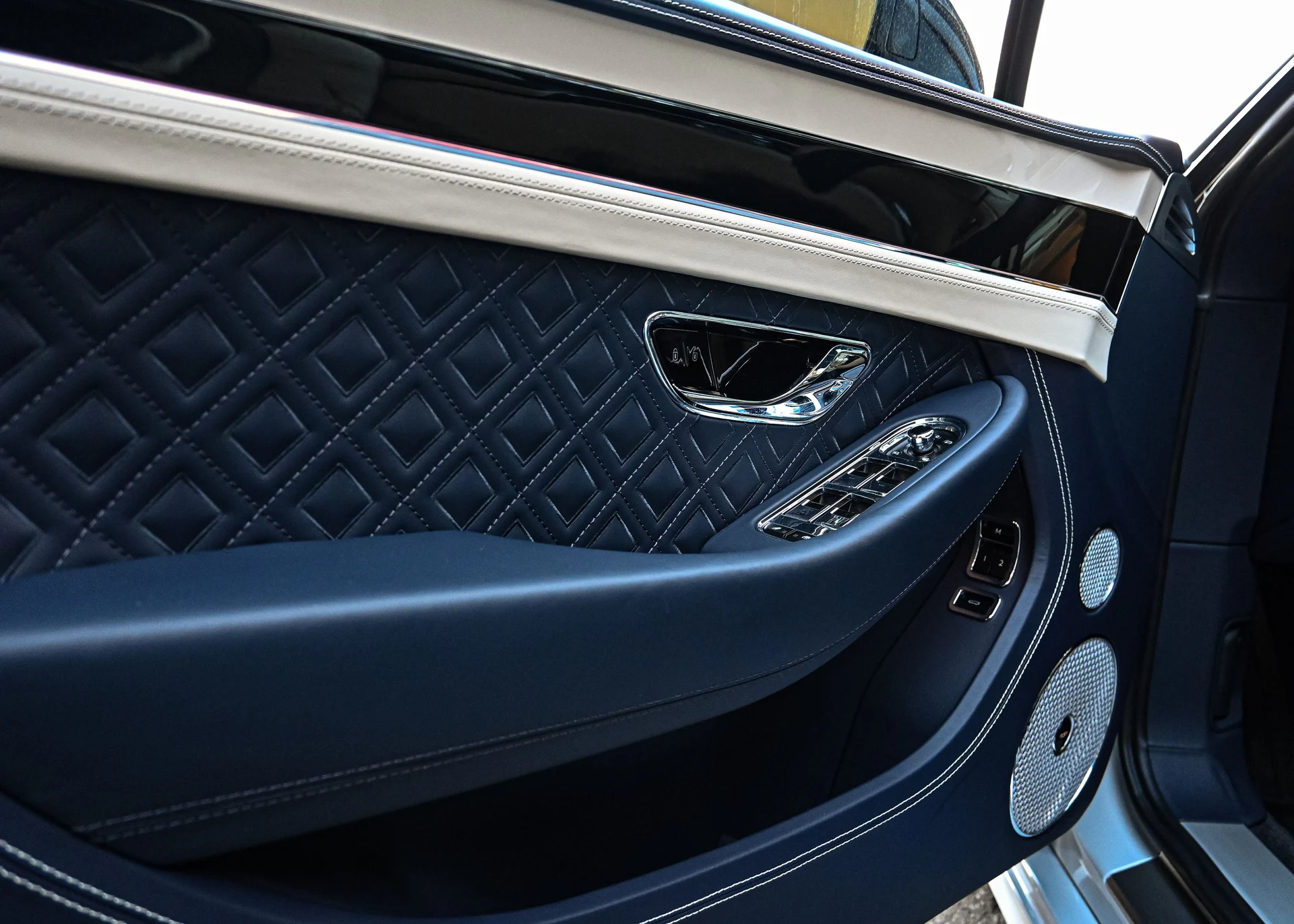 mph028_785546735_0d52f1b7_c816_44ef_8b57_c694ec79161b_bb54aba84a